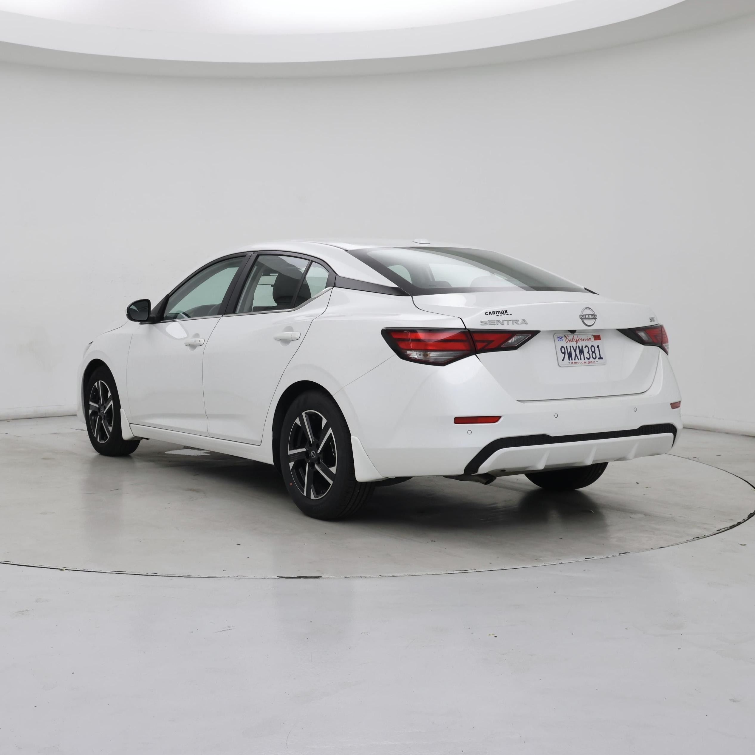 Thumbnail: 2024 Nissan Sentra - 2