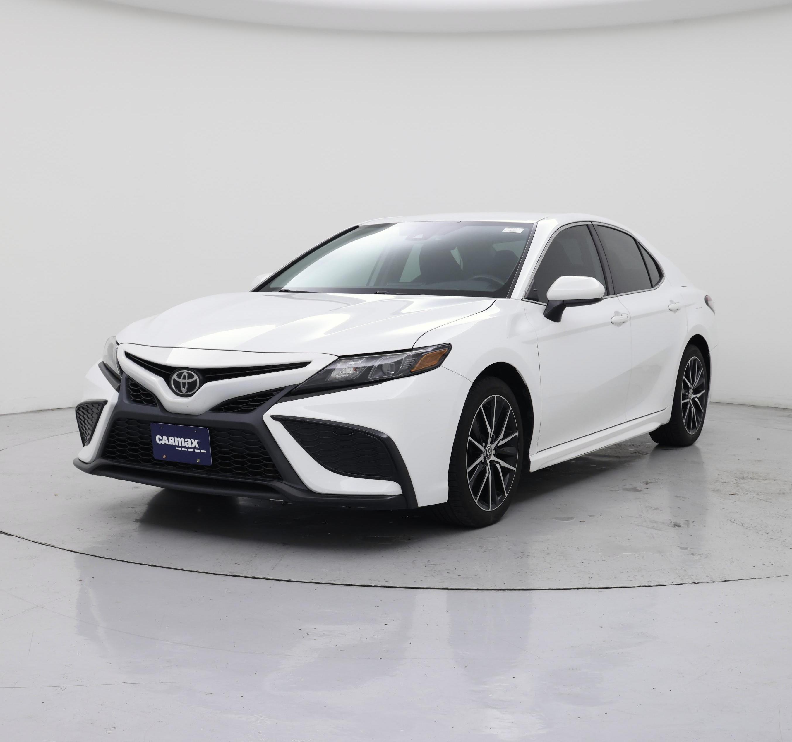Thumbnail: 2021 Toyota Camry - 4