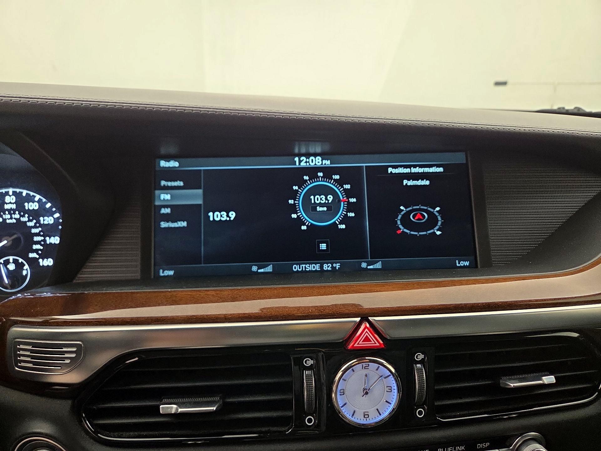 Thumbnail: 2017 Genesis G90 - 15