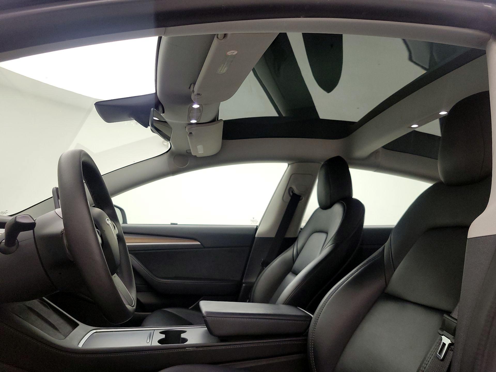 Thumbnail: 2022 Tesla Model 3 - 18