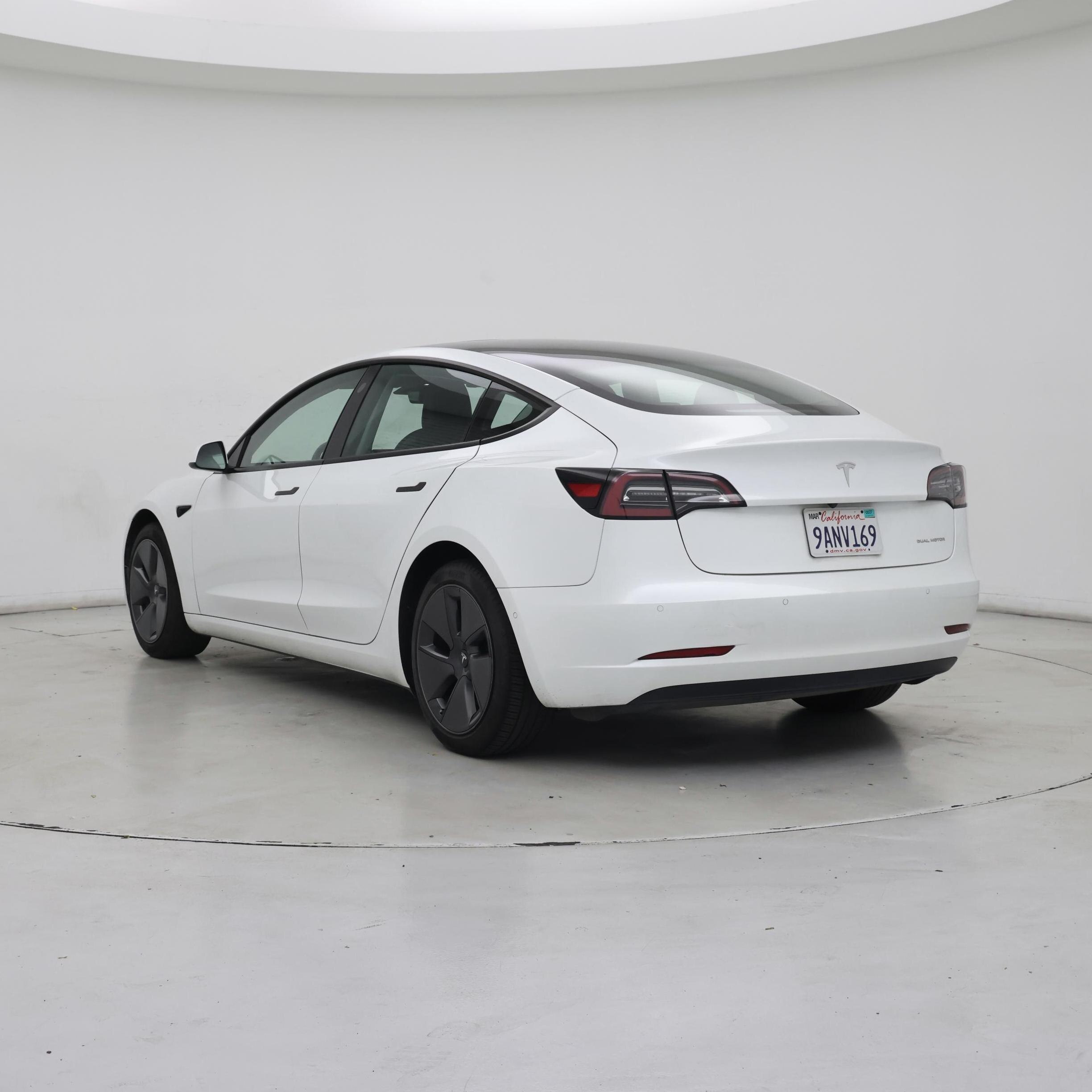 Thumbnail: 2022 Tesla Model 3 - 2