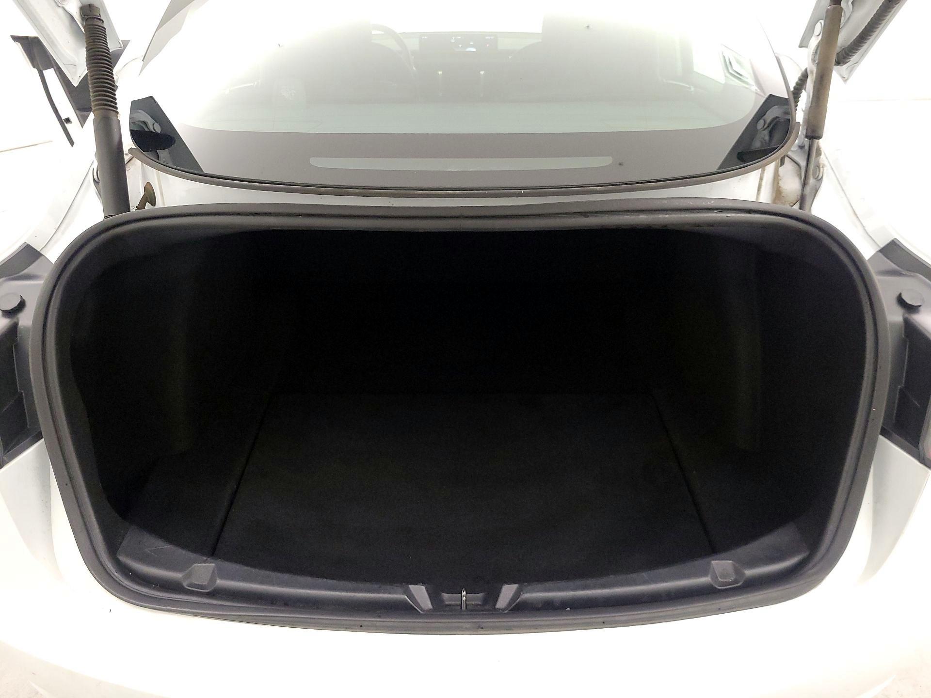 Thumbnail: 2022 Tesla Model 3 - 20