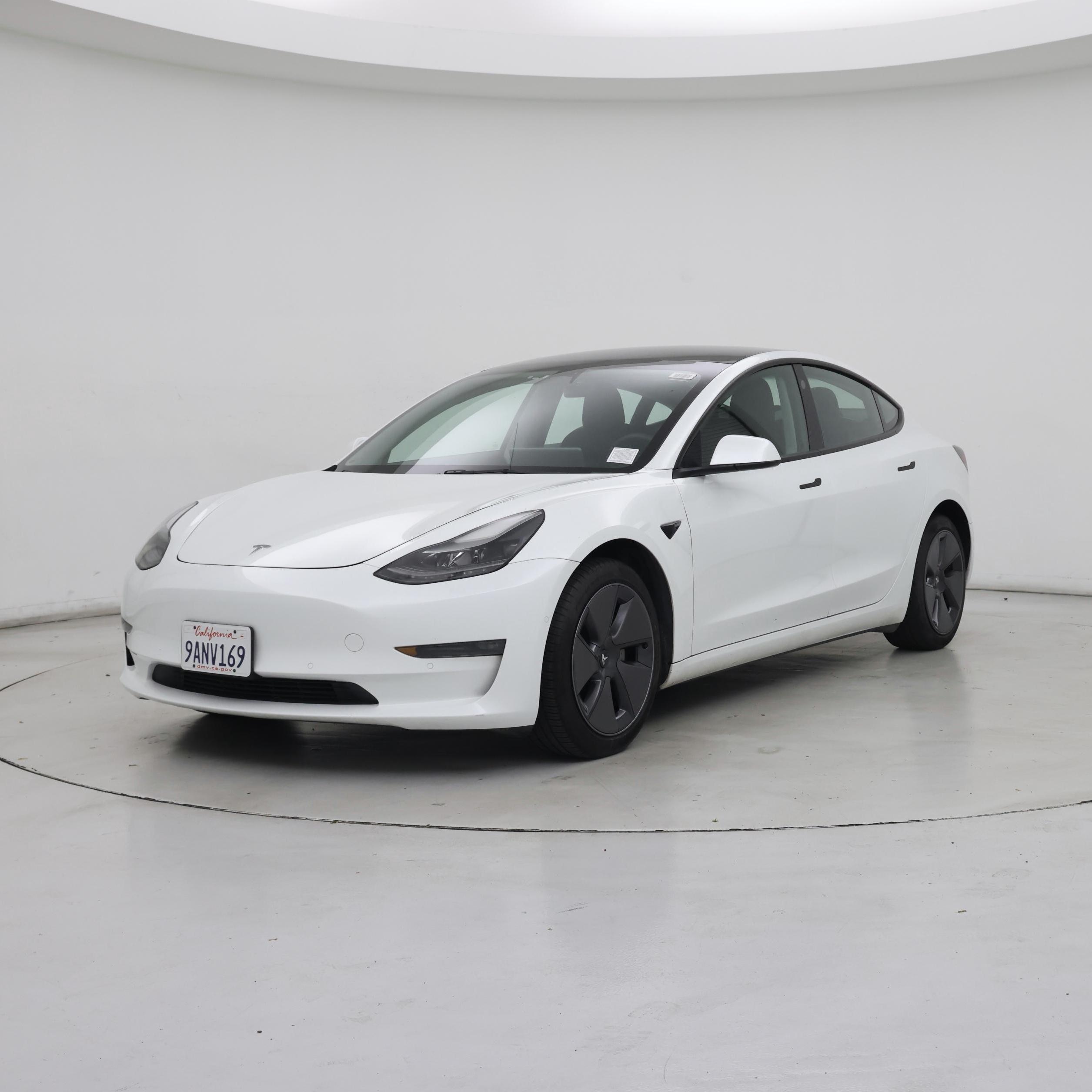 Thumbnail: 2022 Tesla Model 3 - 4