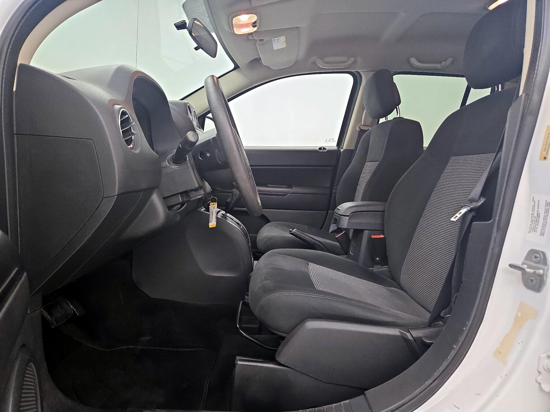 Thumbnail: 2014 Jeep Compass - 11