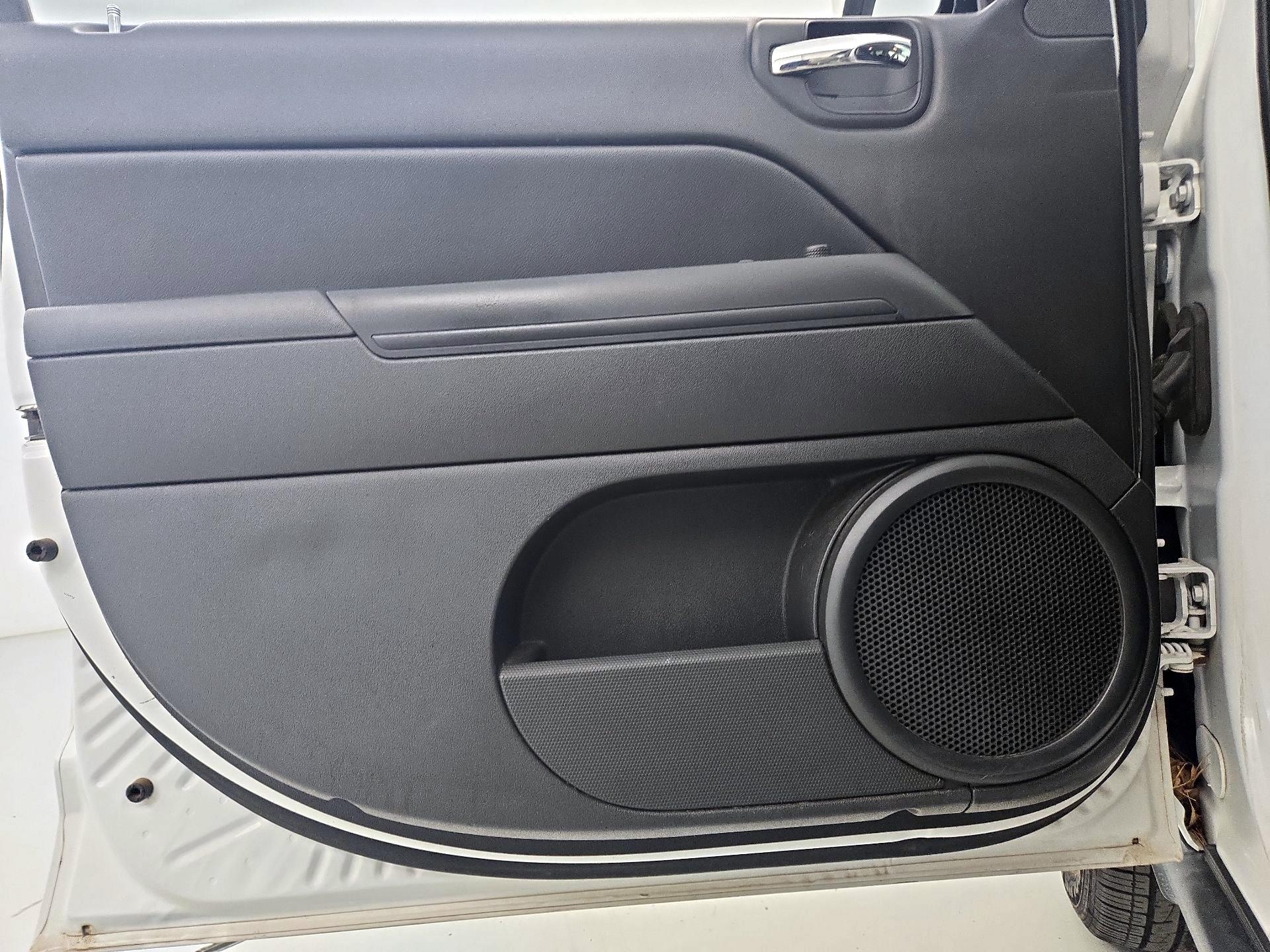 Thumbnail: 2014 Jeep Compass - 12
