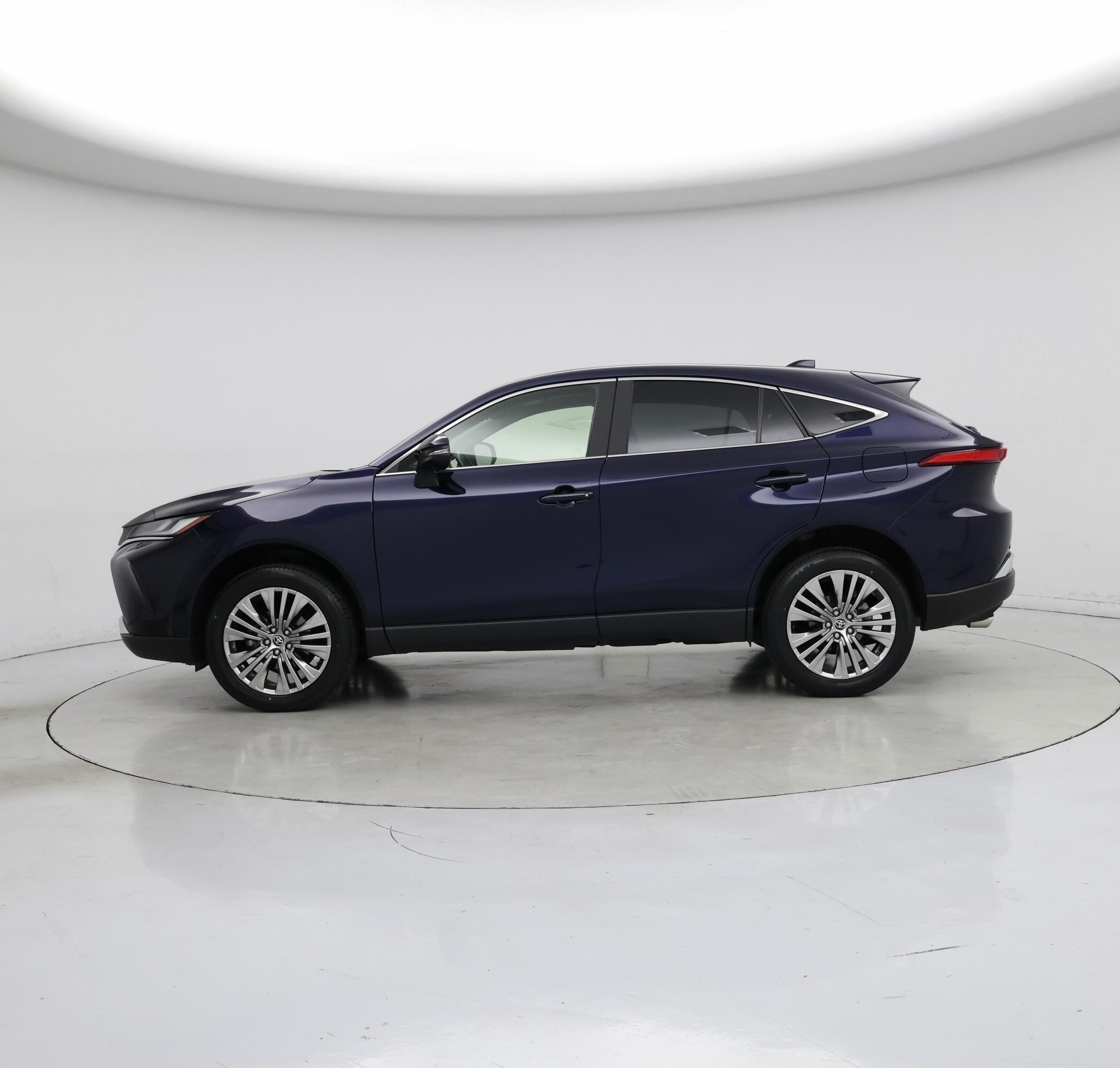 Thumbnail: 2022 Toyota Venza - 3