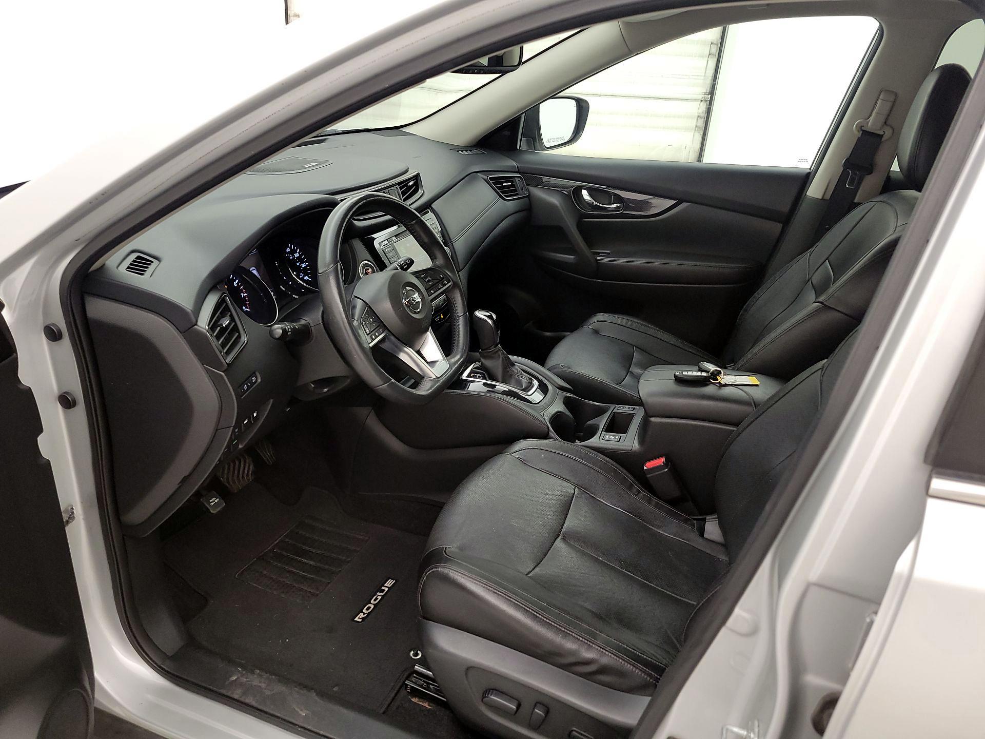 Thumbnail: 2018 Nissan Rogue - 11