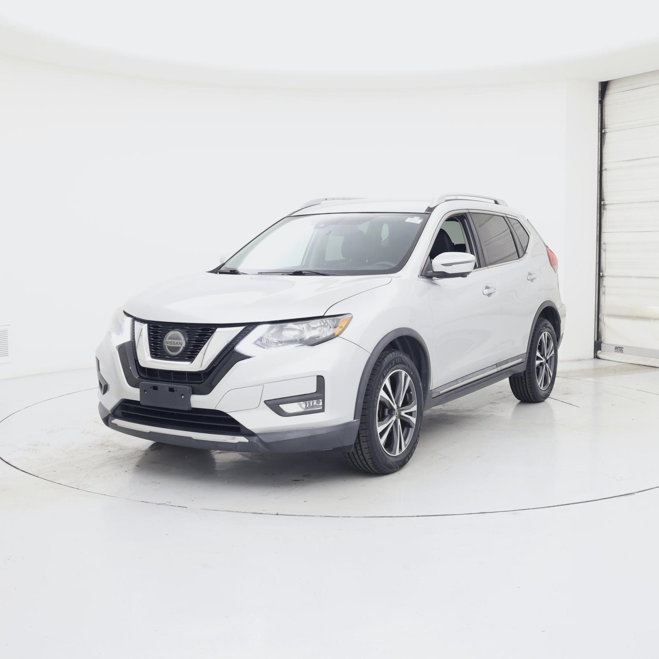 Thumbnail: 2018 Nissan Rogue - 4