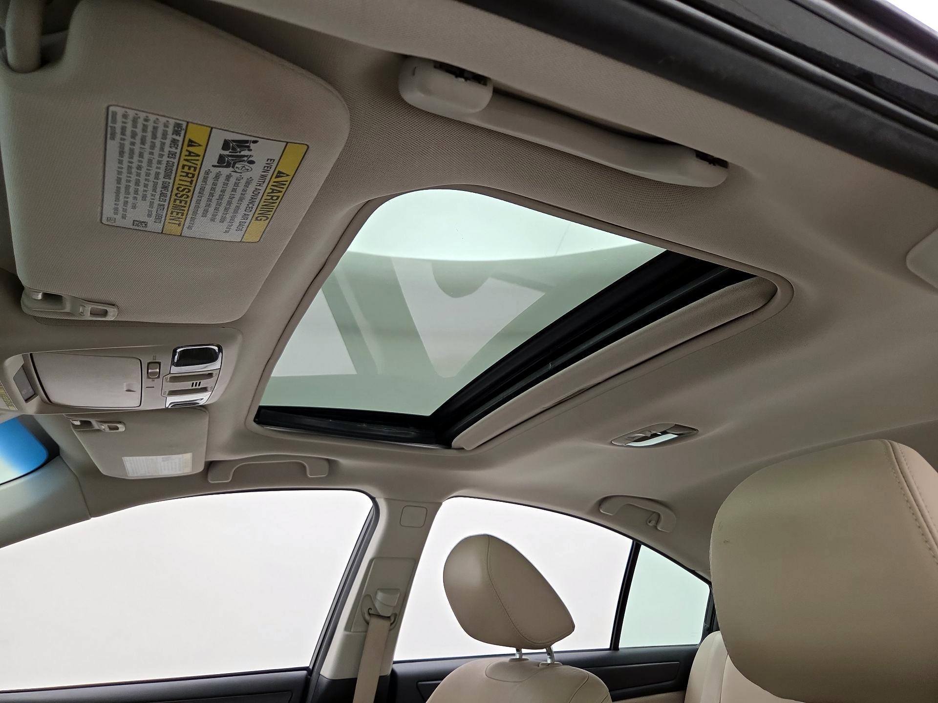 Thumbnail: 2015 Subaru Legacy - 20