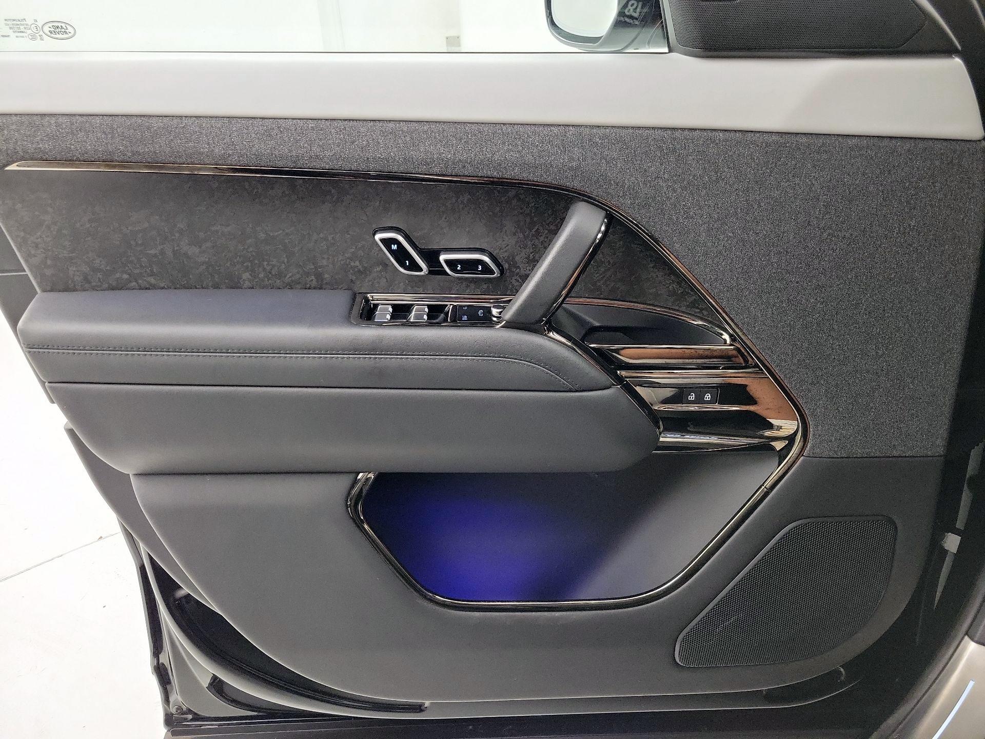 Thumbnail: 2023 Land Rover Range Rover Sport - 12