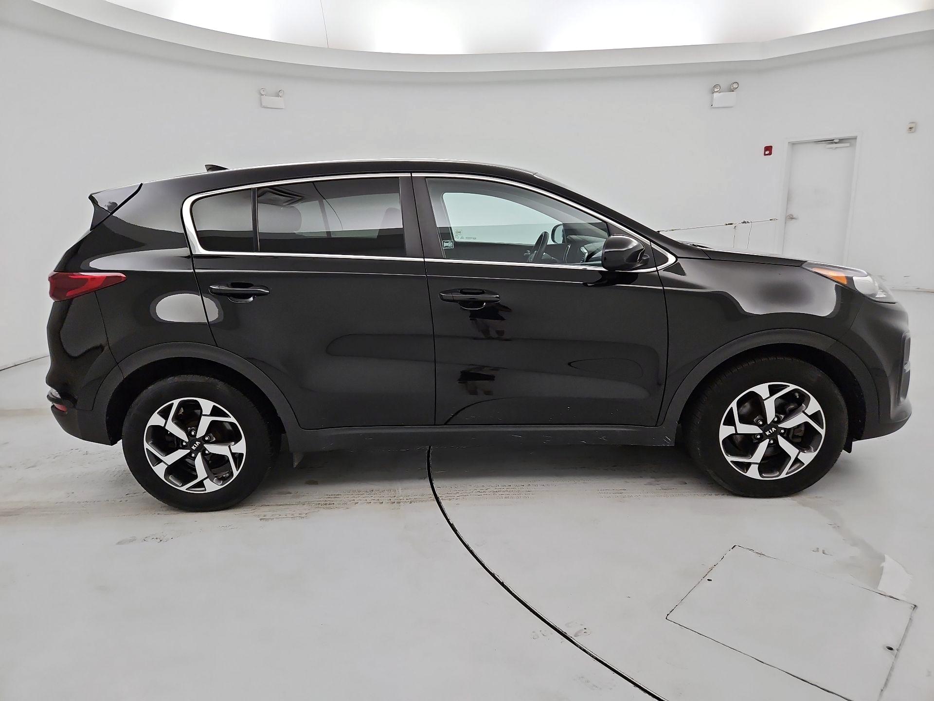 Thumbnail: 2021 Kia Sportage - 4