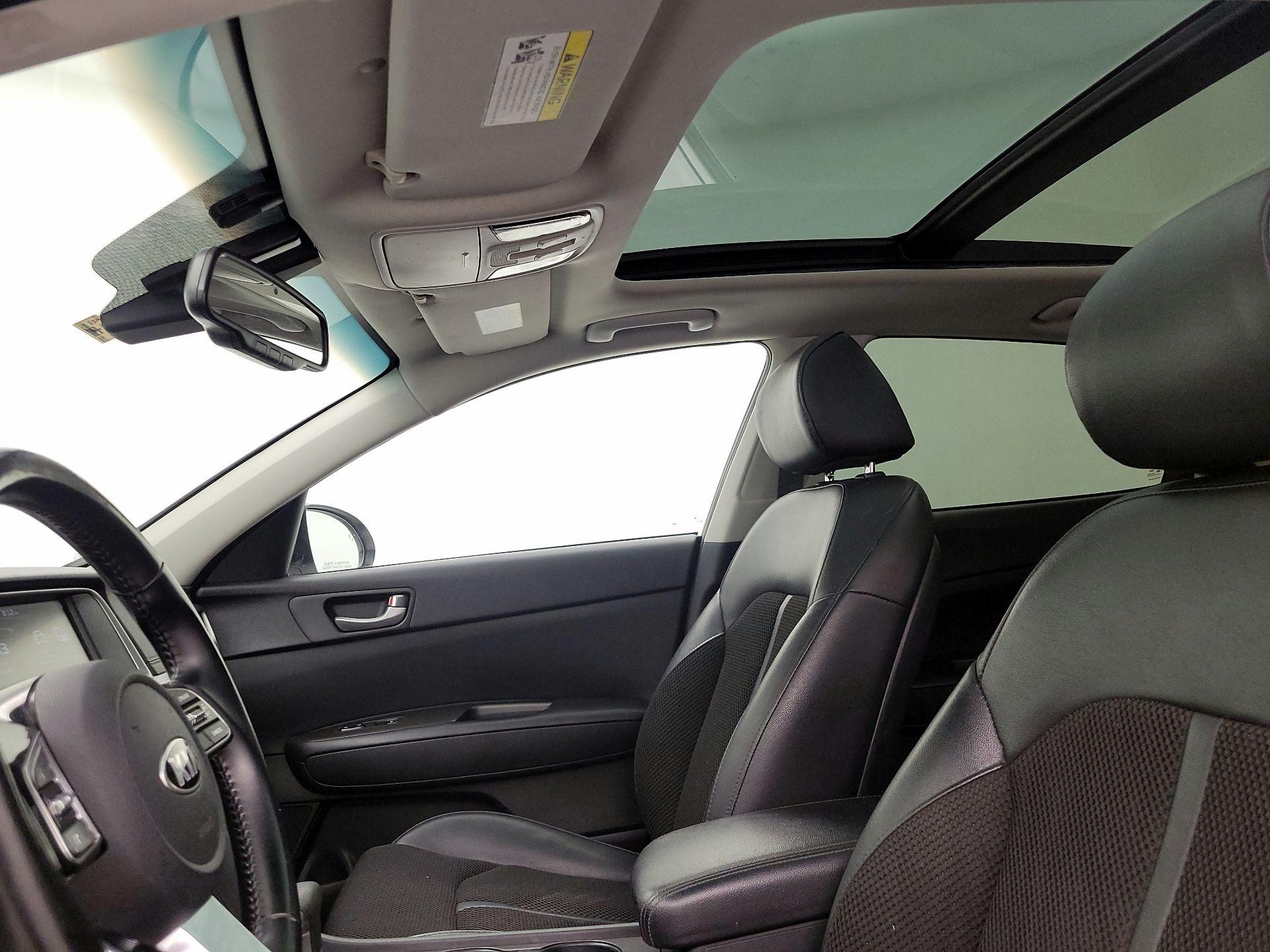Thumbnail: 2019 Kia Optima - 19