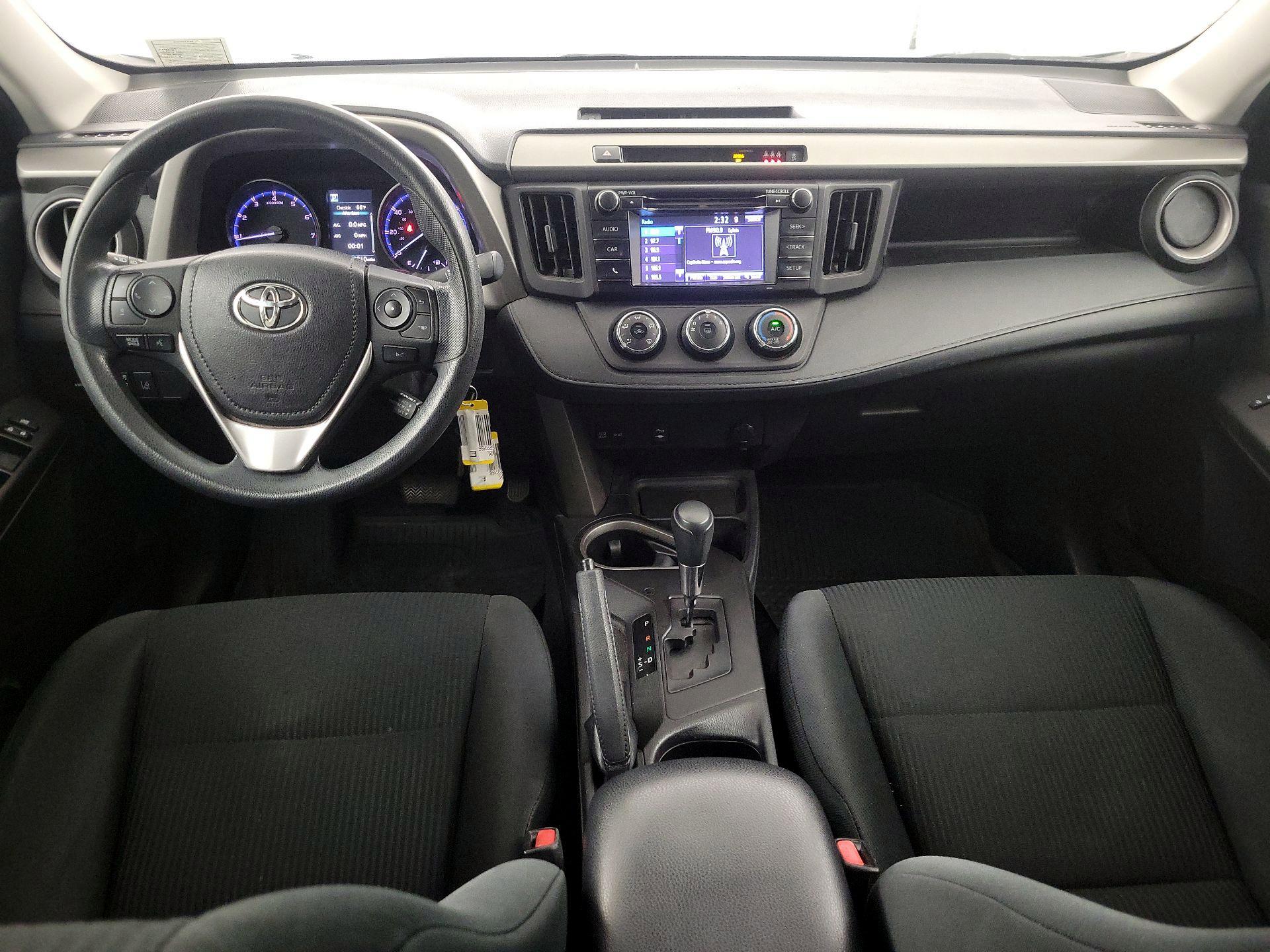 Thumbnail: 2018 Toyota RAV4 - 9