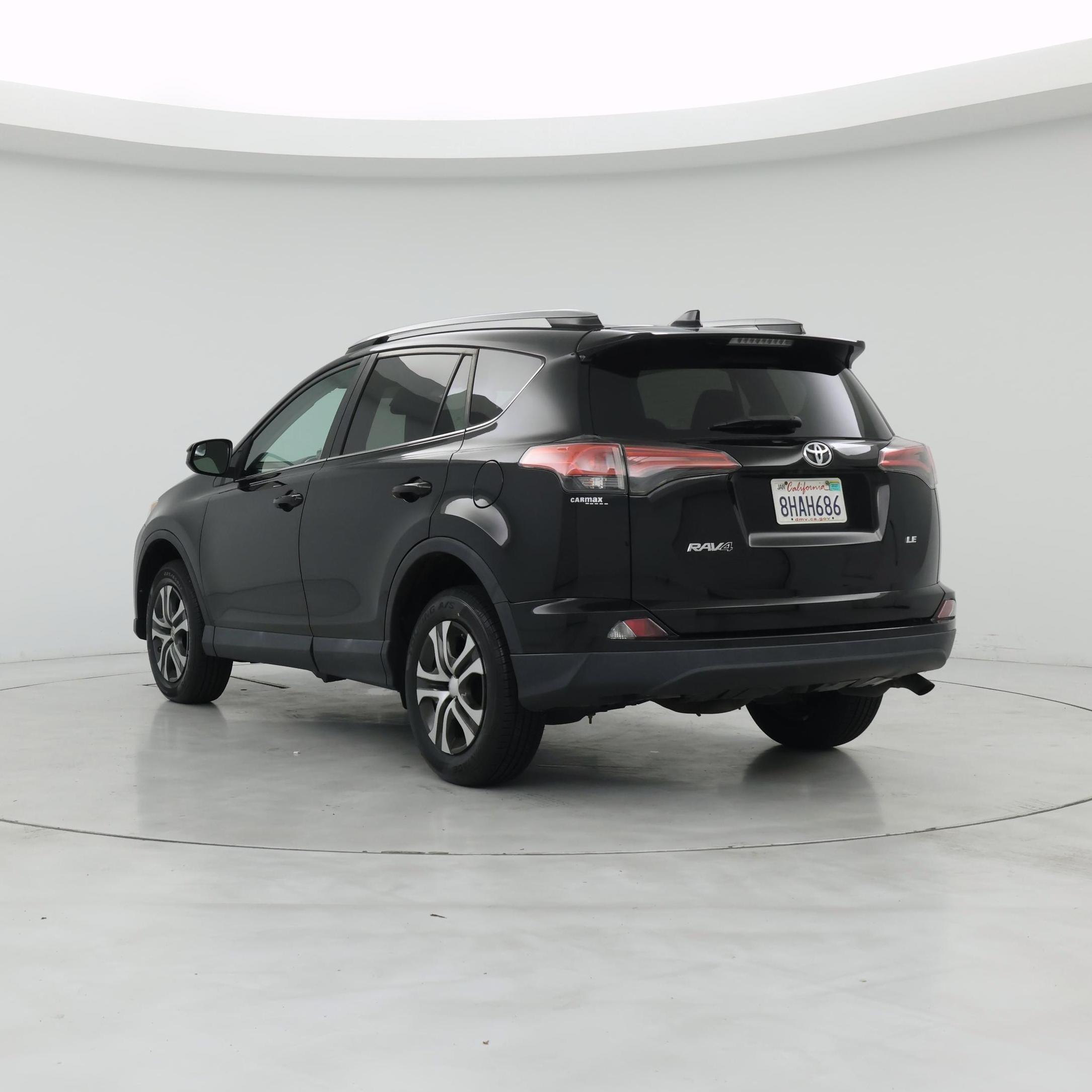 Thumbnail: 2018 Toyota RAV4 - 2