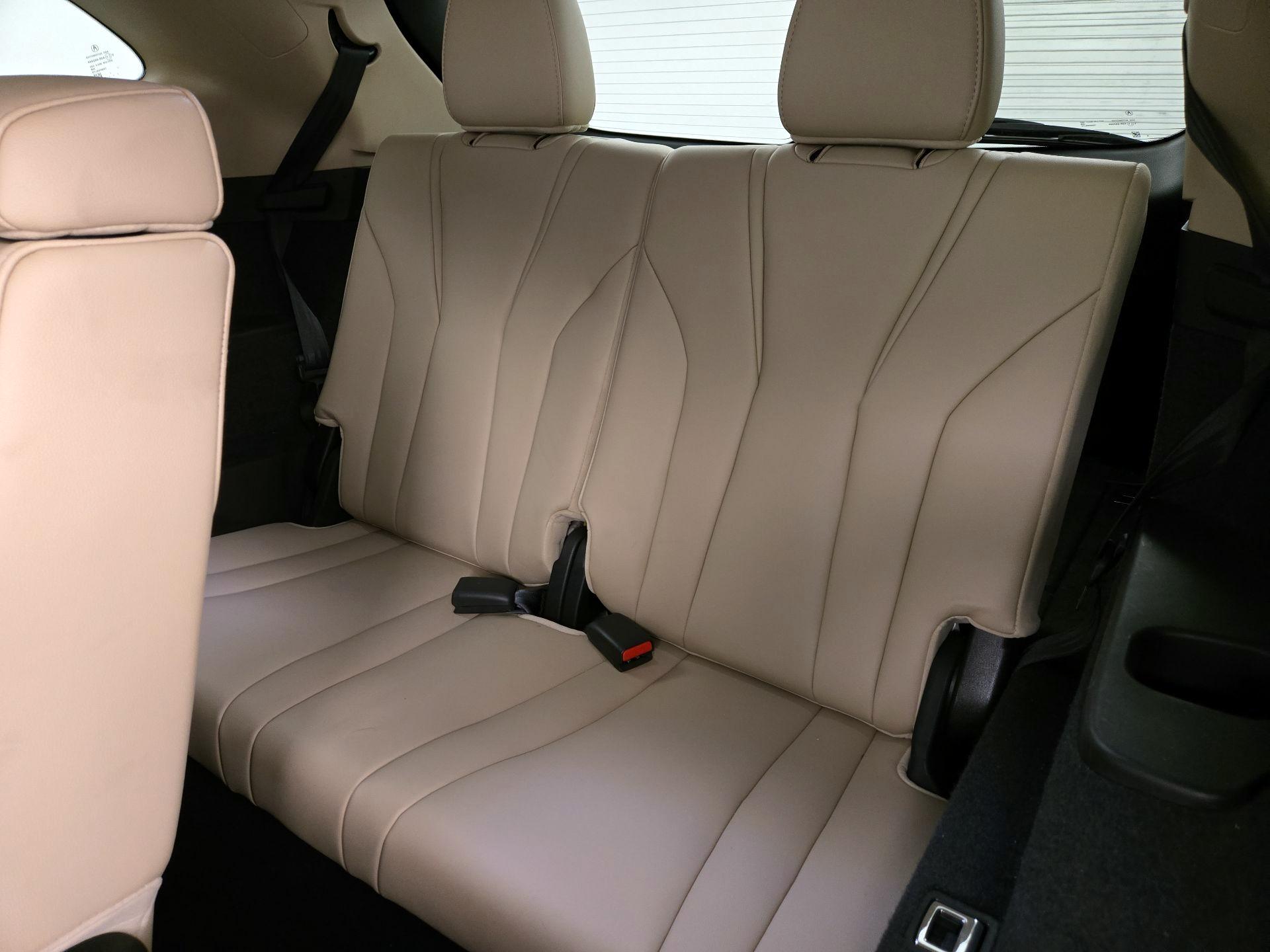 Thumbnail: 2022 Acura MDX - 20