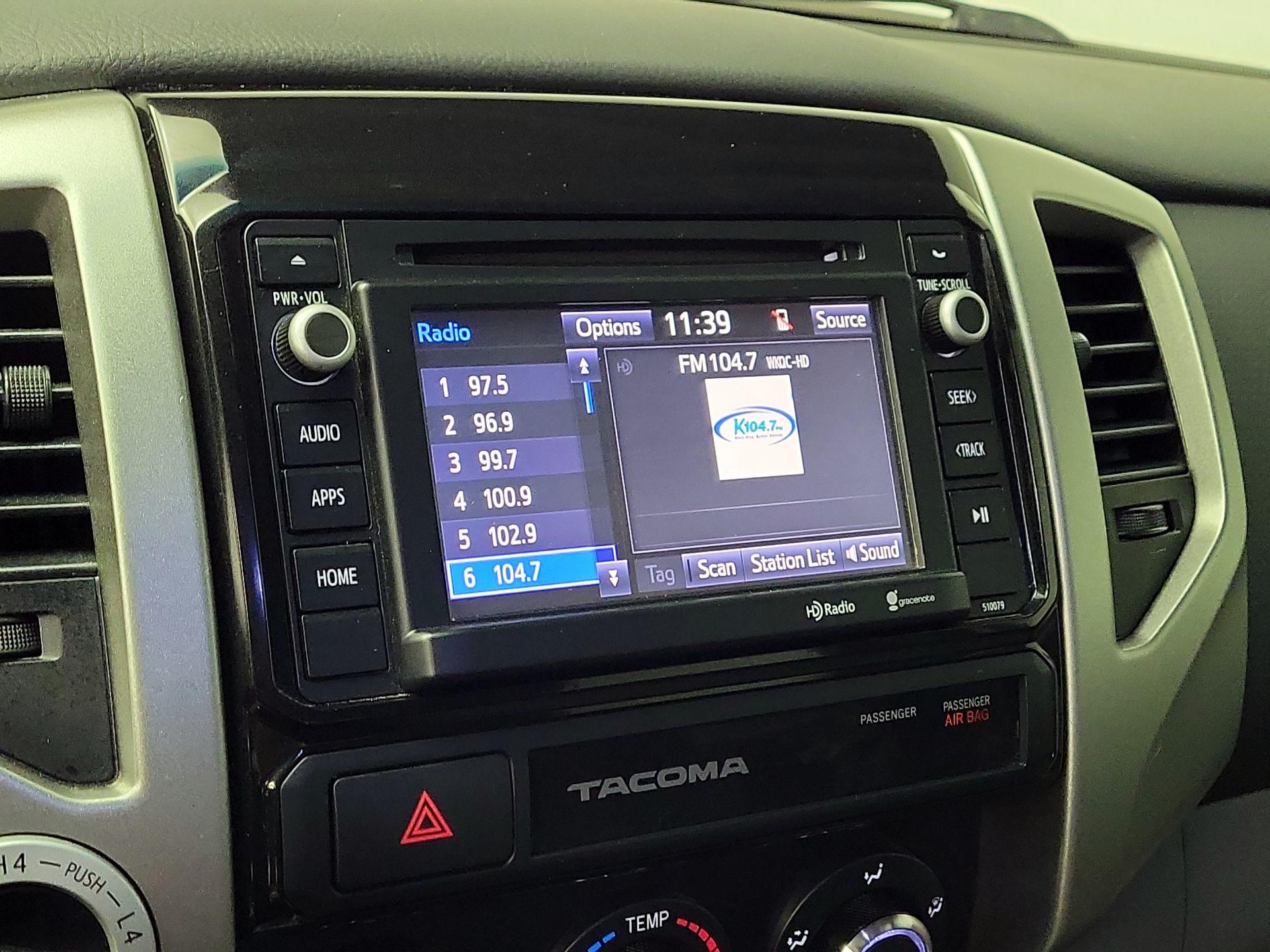 Thumbnail: 2015 Toyota Tacoma - 15