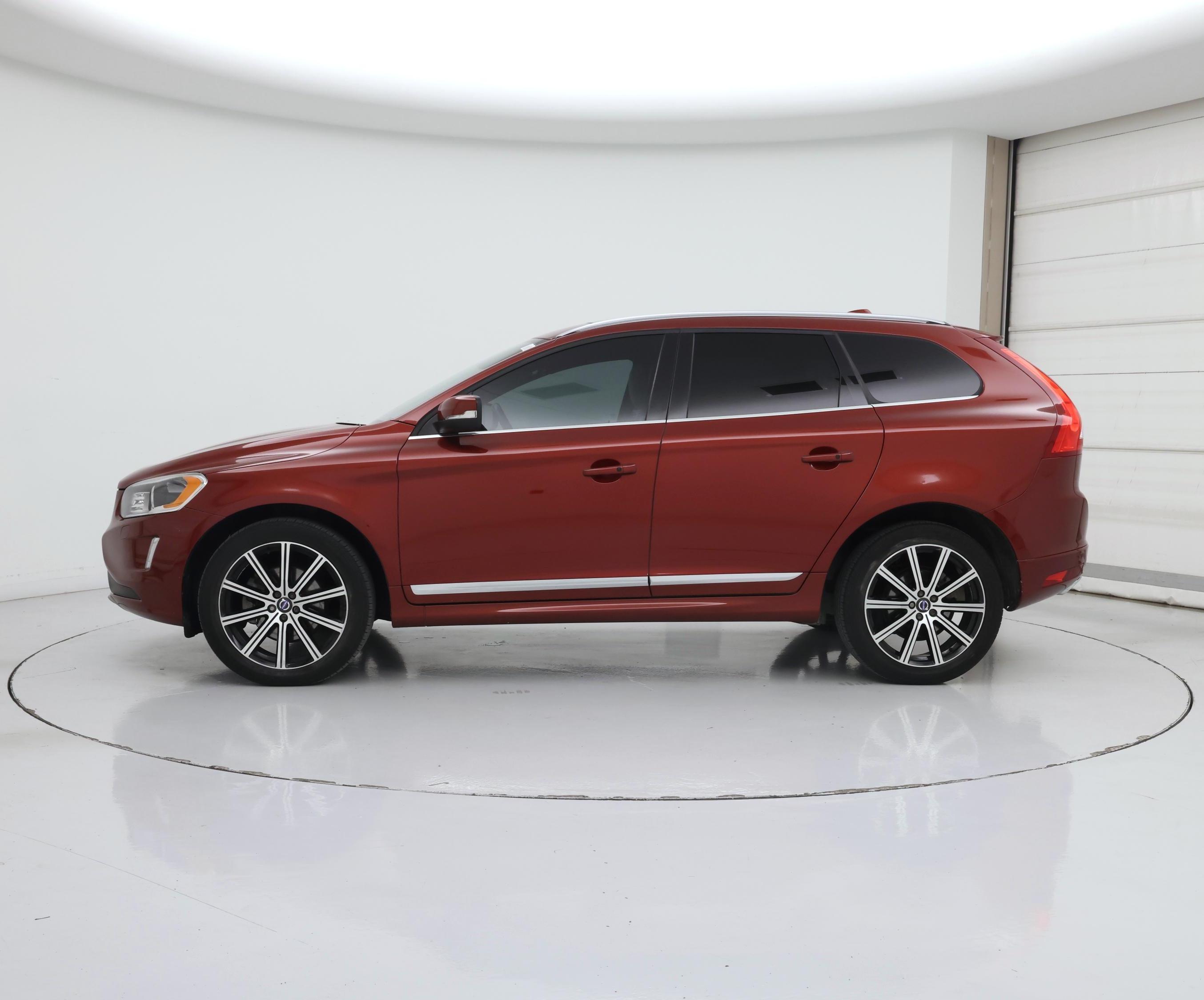 Thumbnail: 2016 Volvo XC60 - 3
