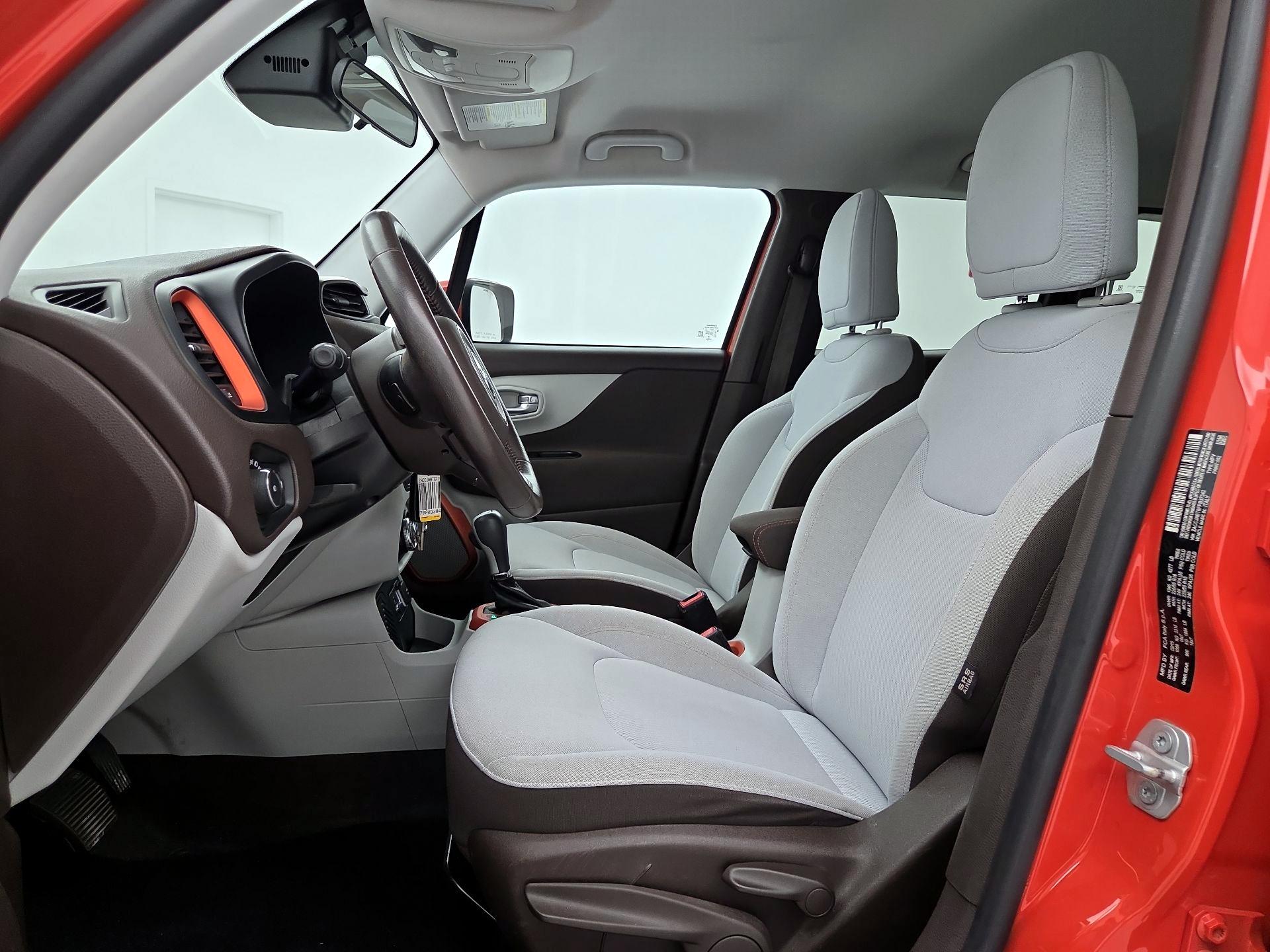 Thumbnail: 2015 Jeep Renegade - 11