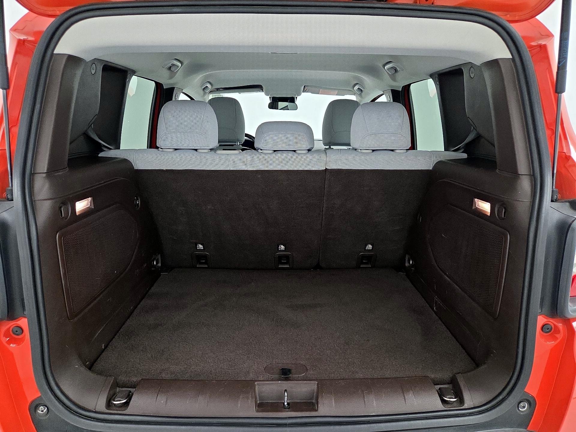 Thumbnail: 2015 Jeep Renegade - 20