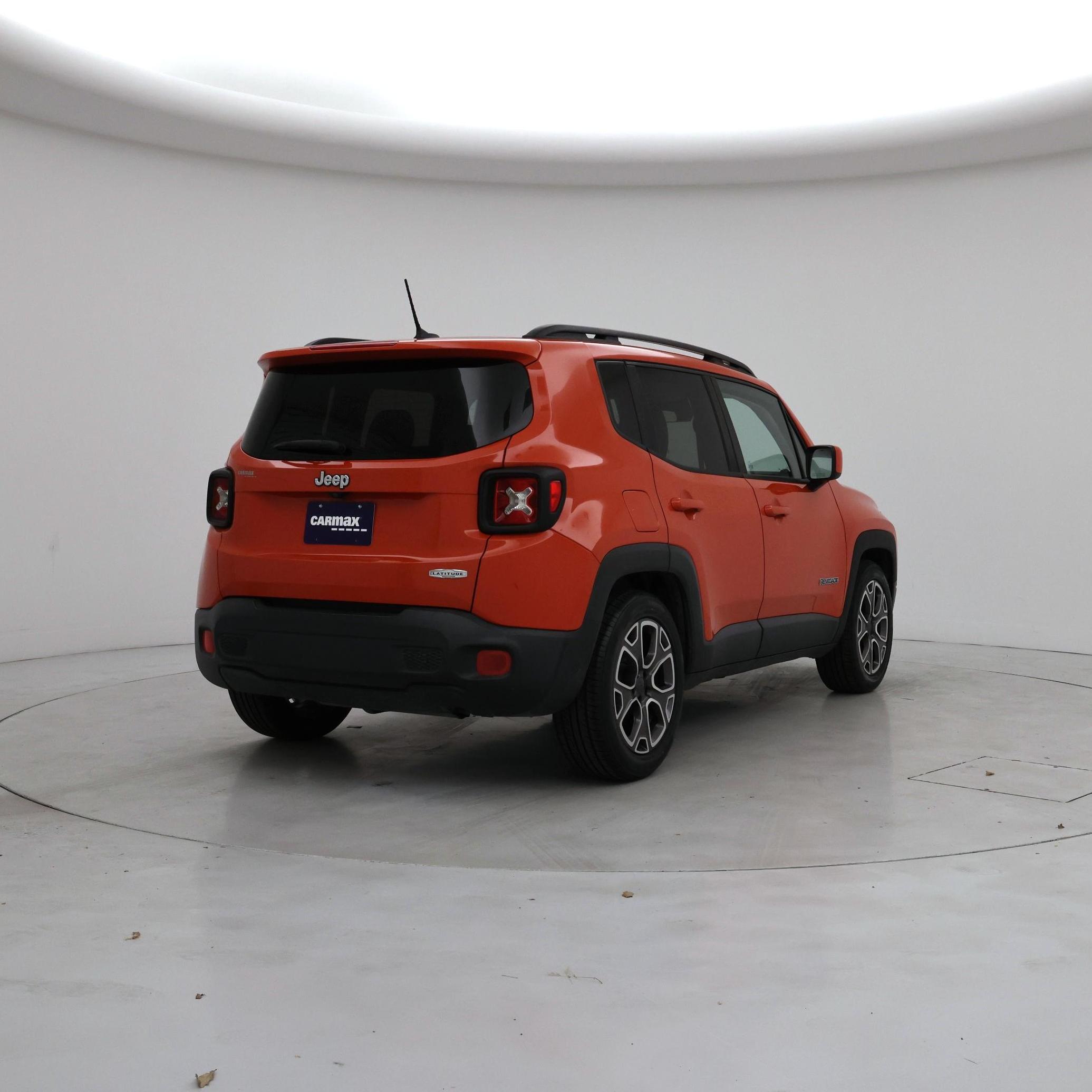 Thumbnail: 2015 Jeep Renegade - 8