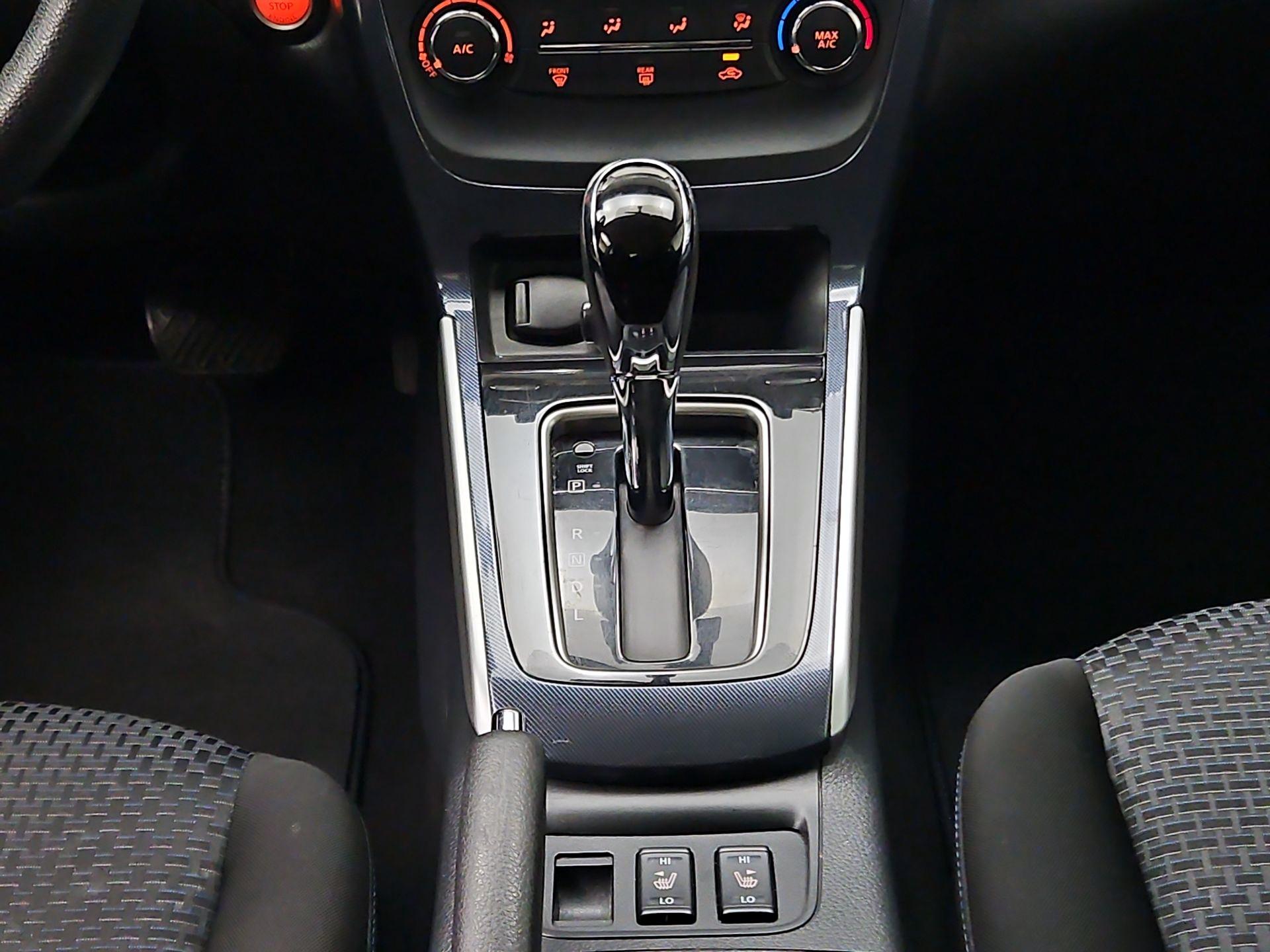 Thumbnail: 2017 Nissan Sentra - 18