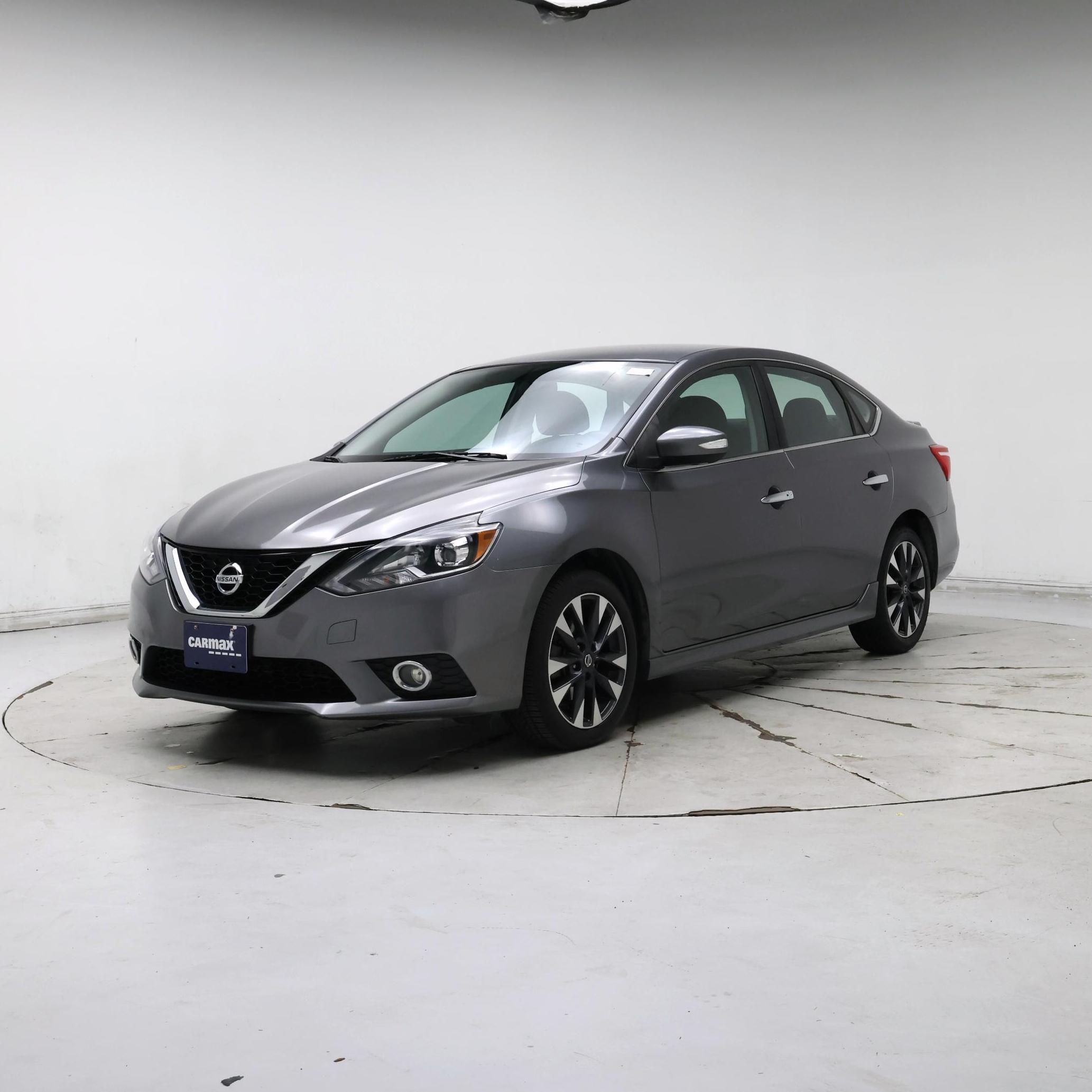 Thumbnail: 2017 Nissan Sentra - 4