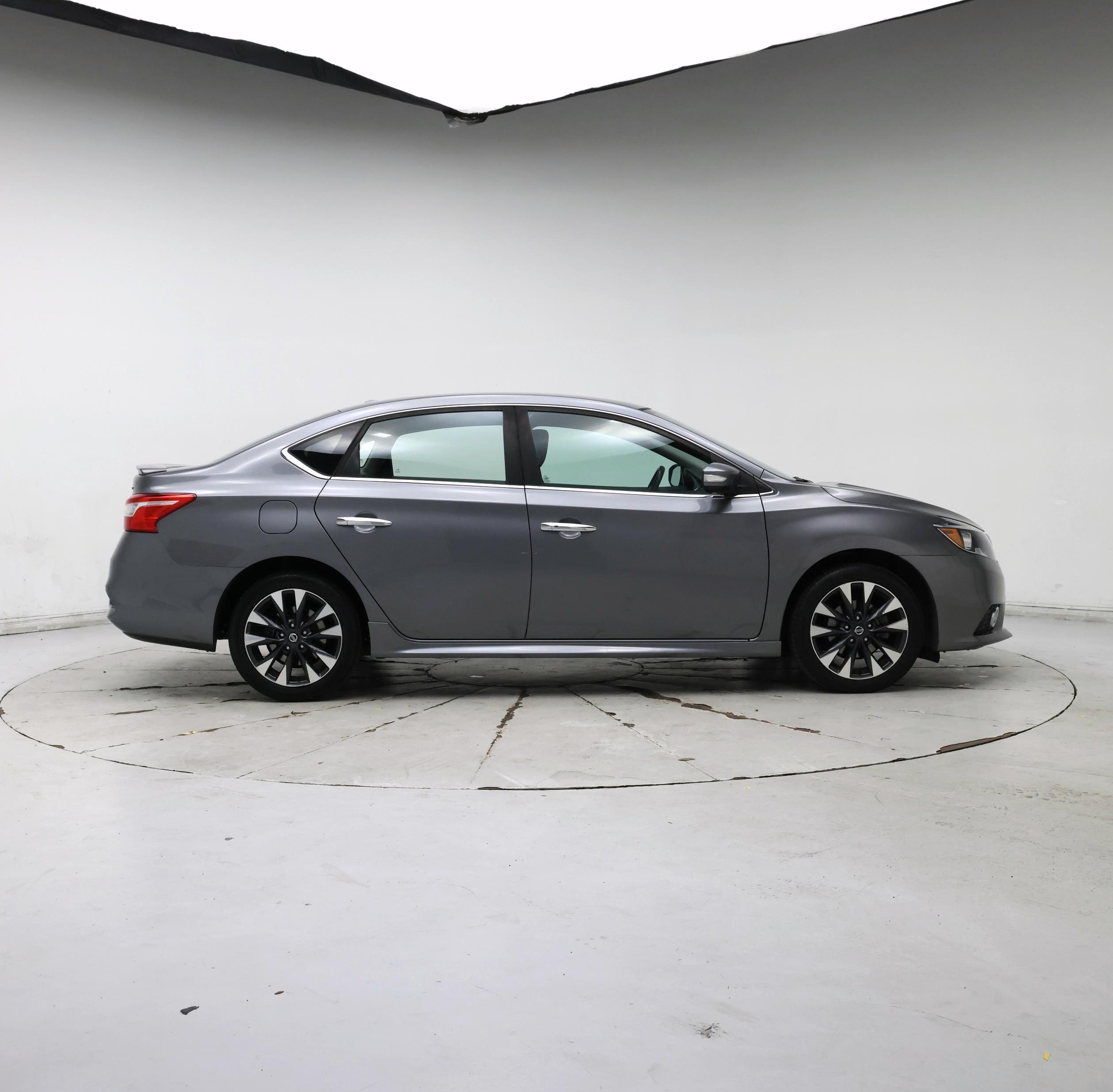Thumbnail: 2017 Nissan Sentra - 7