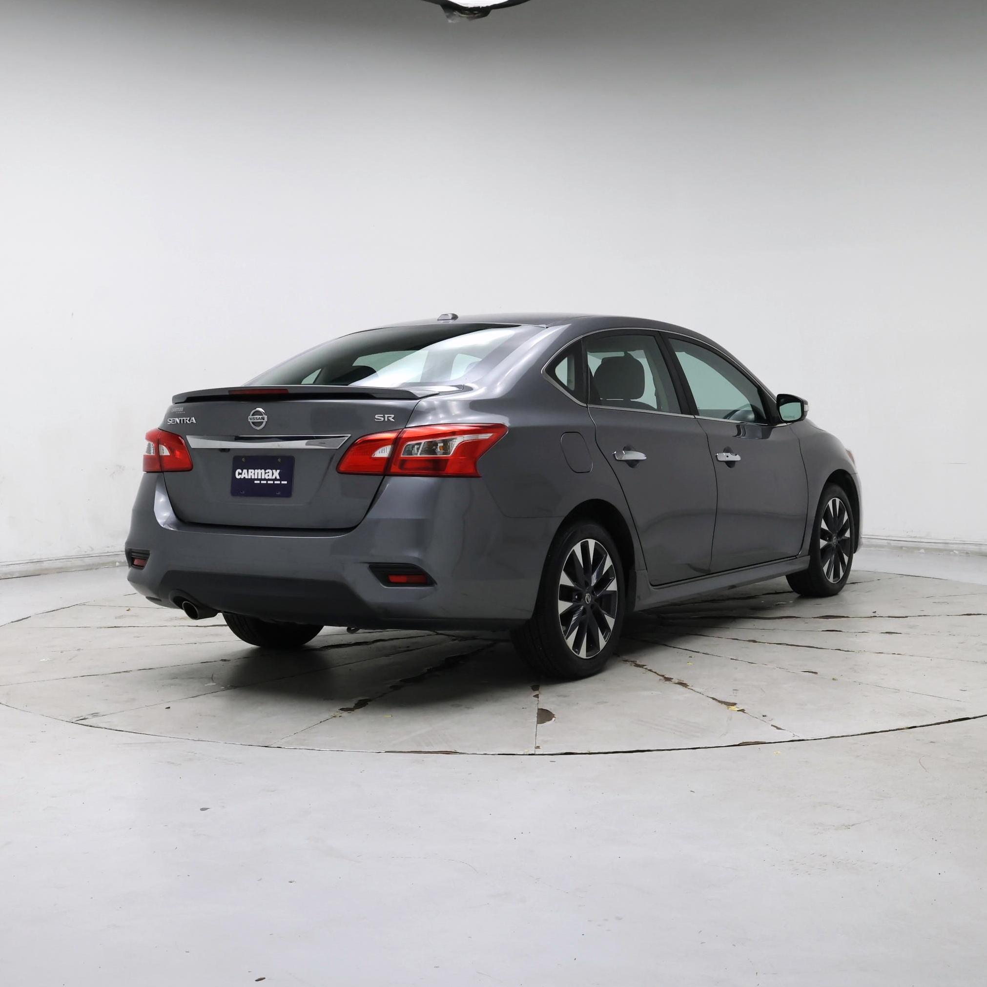Thumbnail: 2017 Nissan Sentra - 8