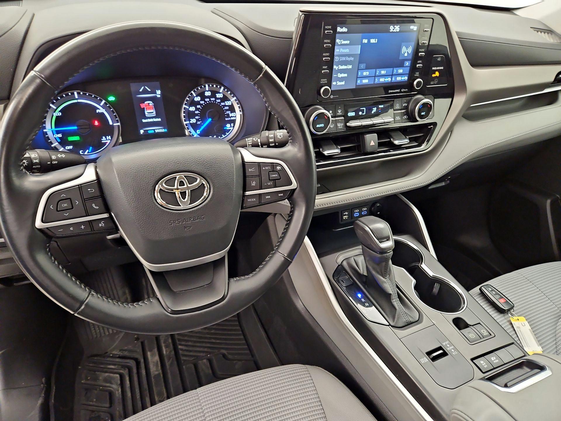 Thumbnail: 2022 Toyota Highlander - 9