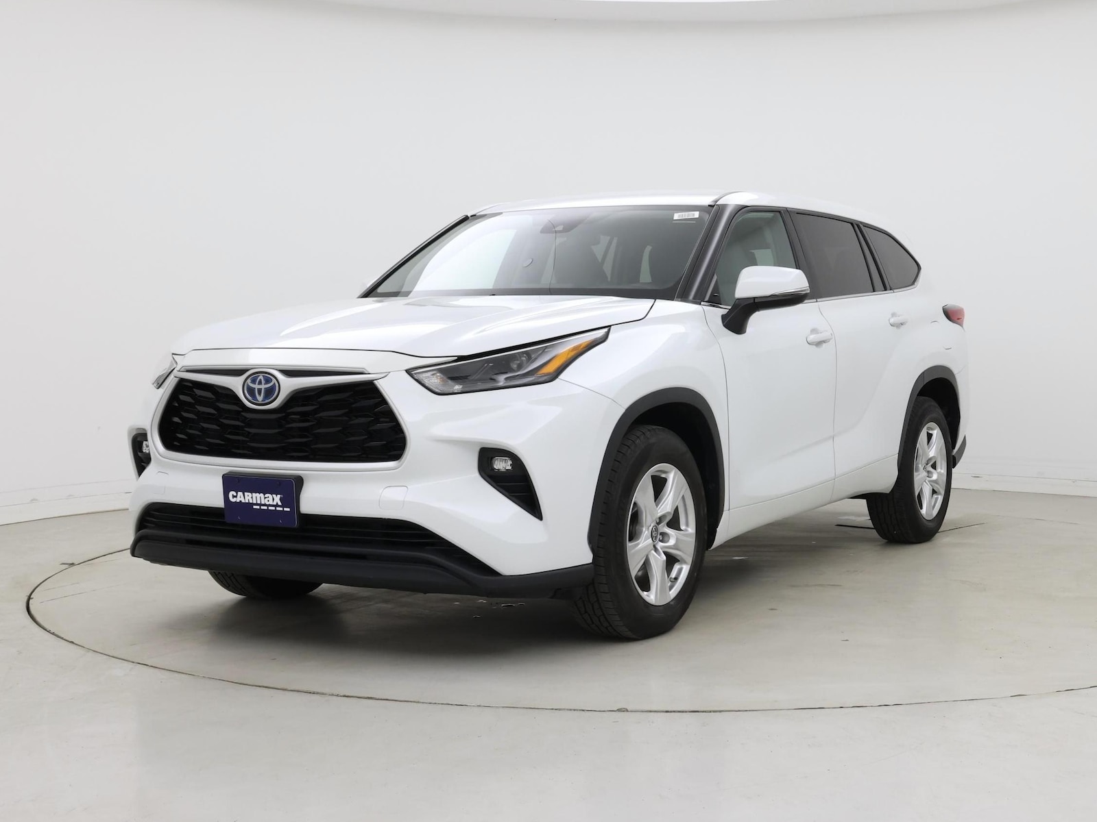 2022 Toyota Highlander LE - Photo 5