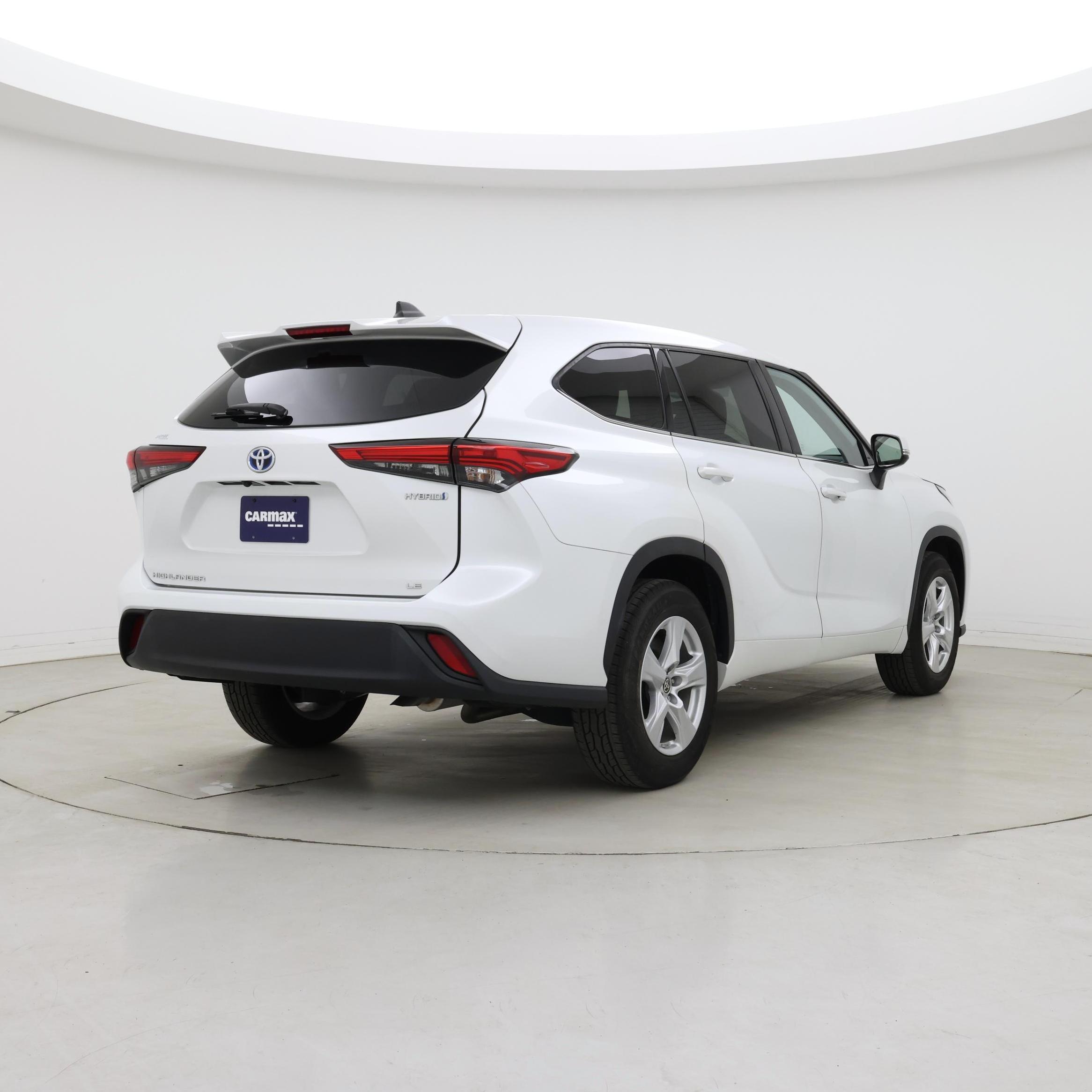 Thumbnail: 2022 Toyota Highlander - 8