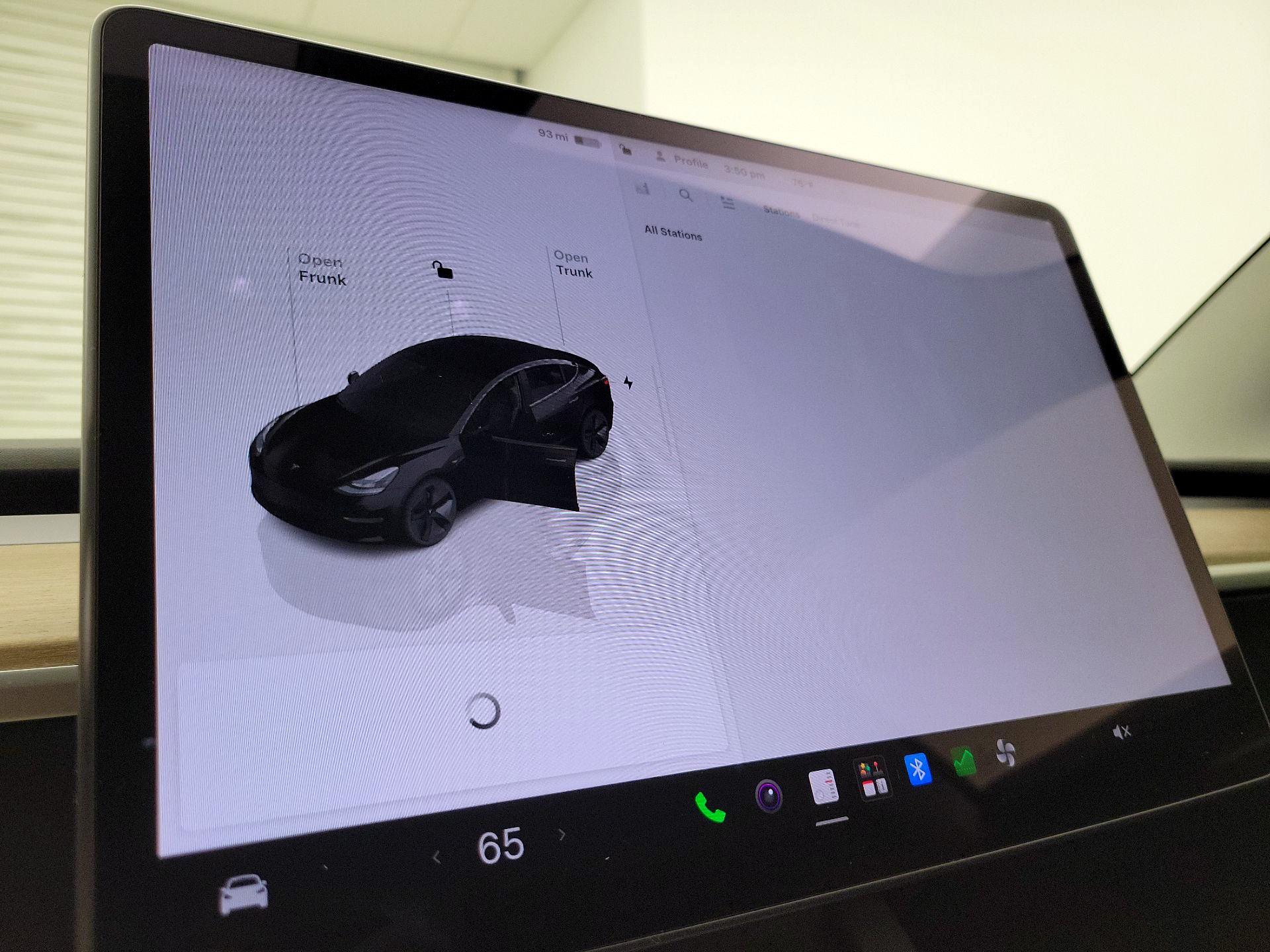 Thumbnail: 2023 Tesla Model 3 - 15