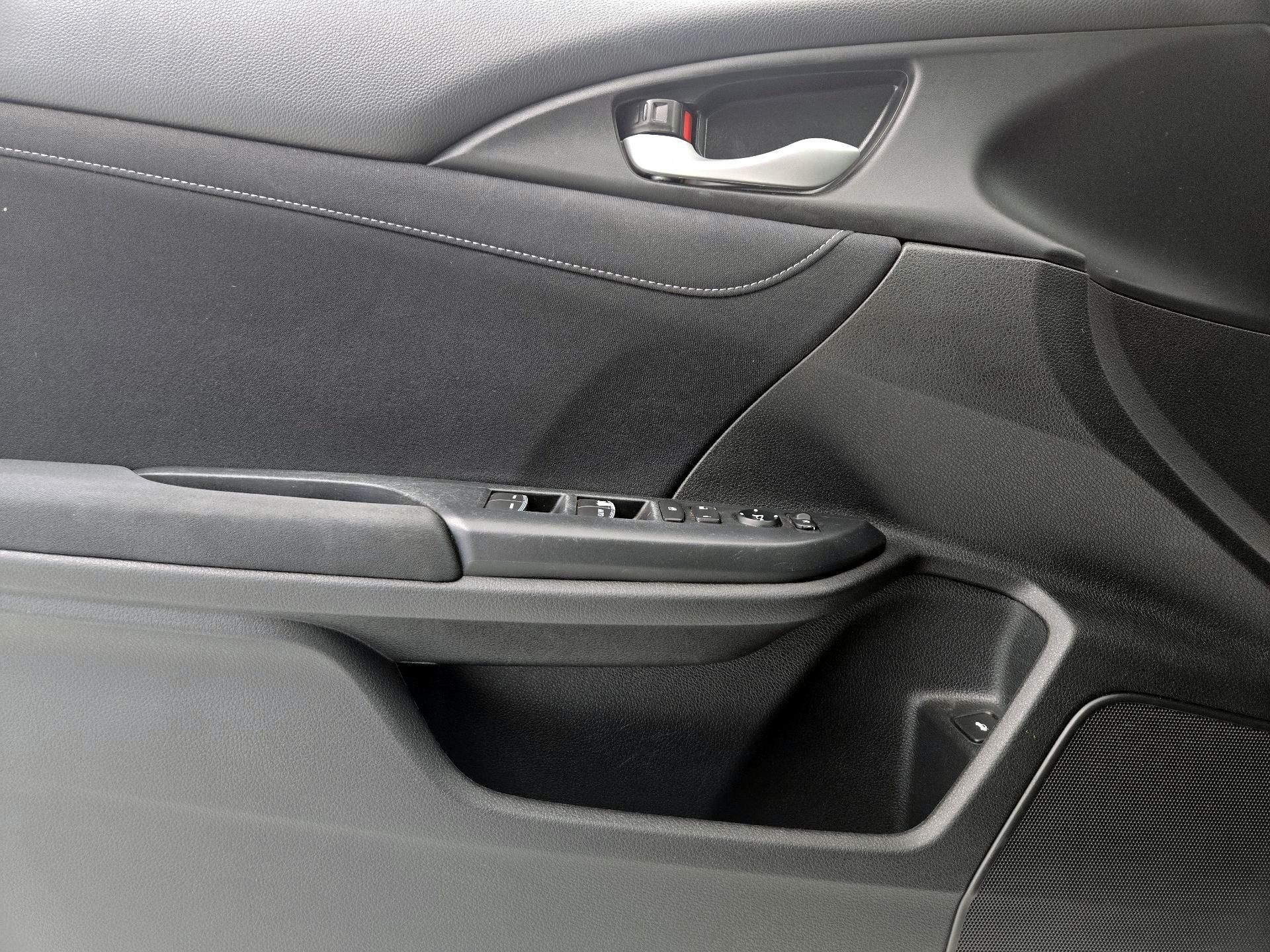 Thumbnail: 2019 Honda Insight - 12