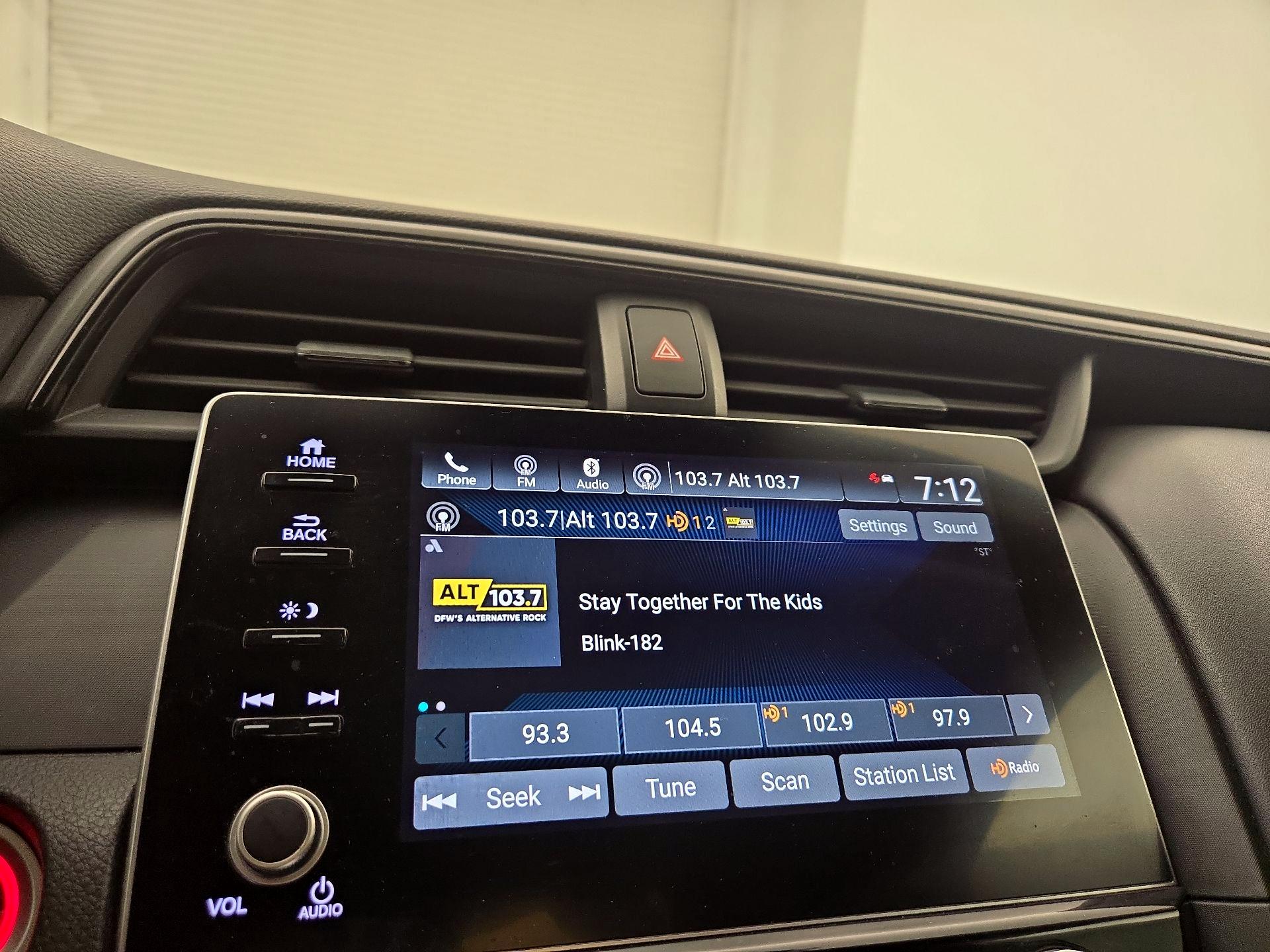Thumbnail: 2019 Honda Insight - 15