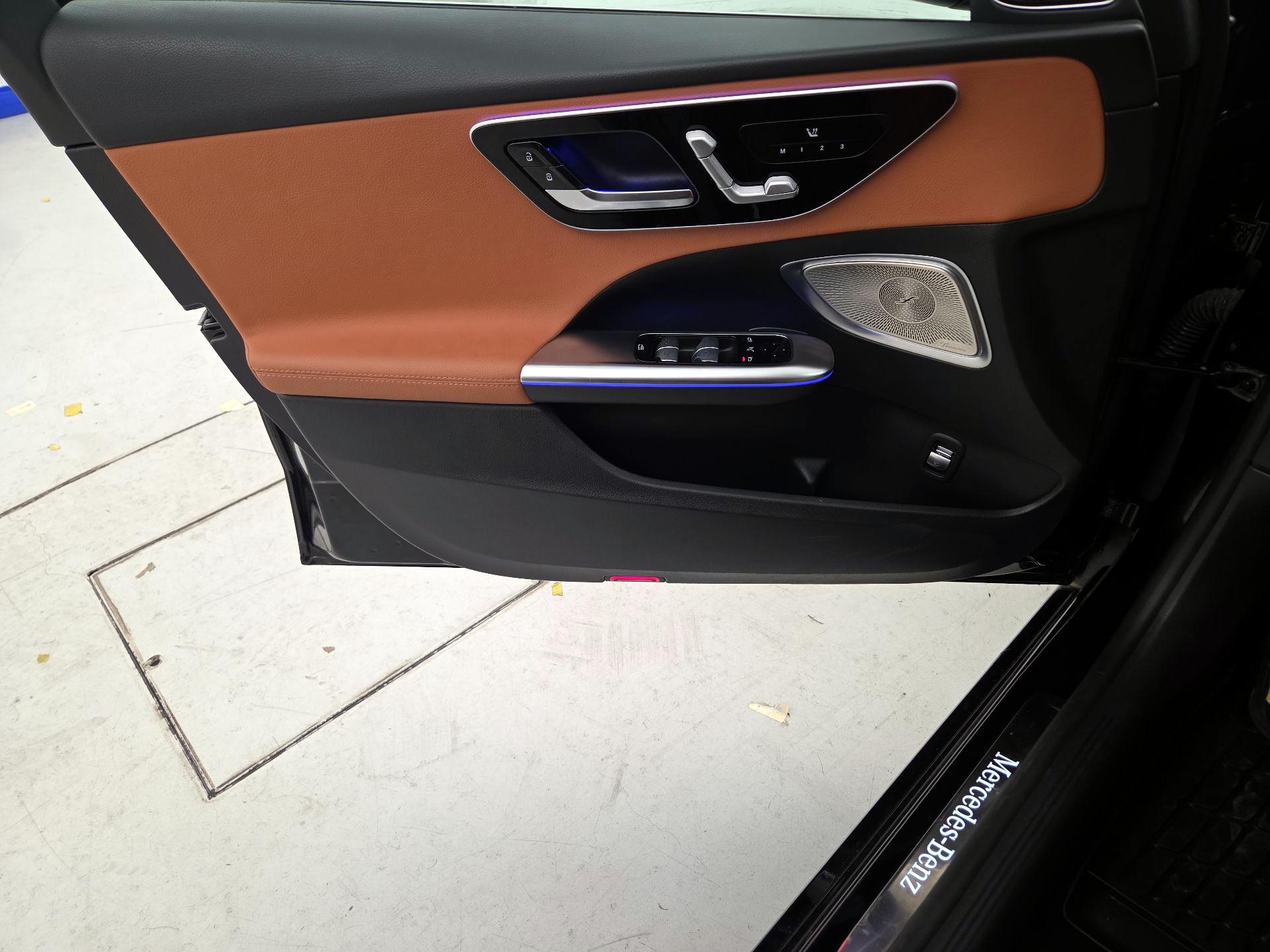Thumbnail: 2022 Mercedes-Benz C-Class - 12