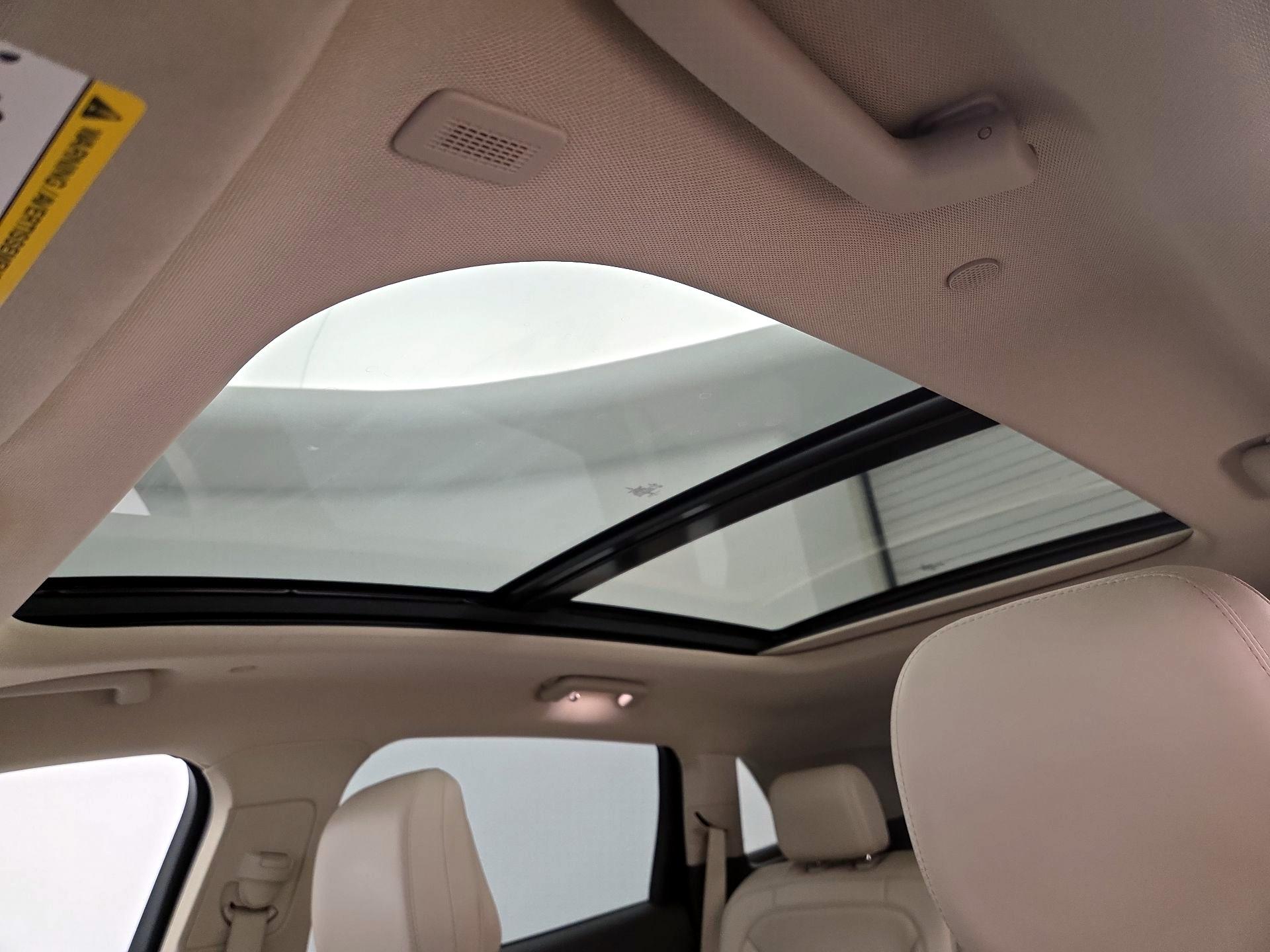 Thumbnail: 2020 Lincoln Nautilus - 20