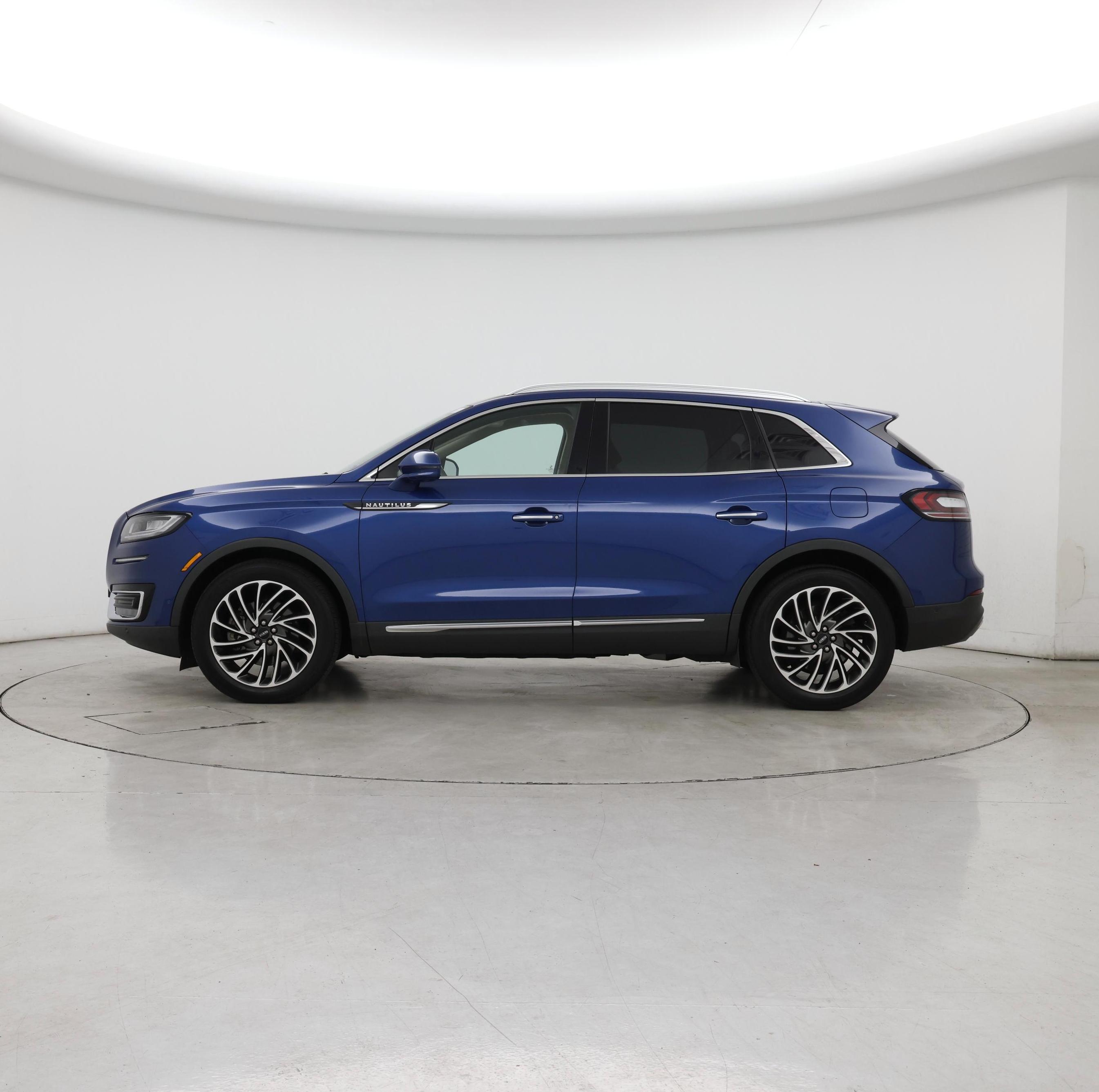 Thumbnail: 2020 Lincoln Nautilus - 3