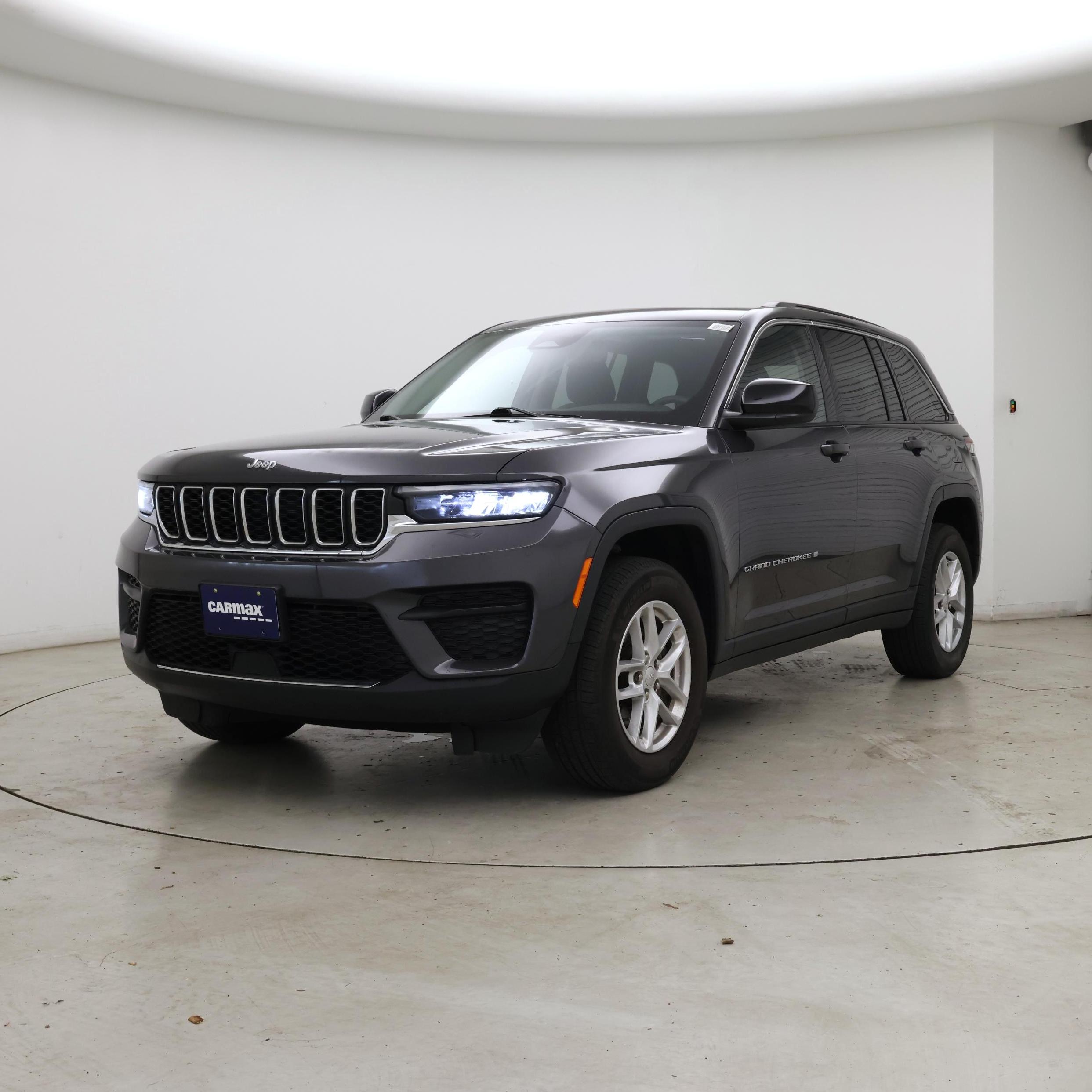Thumbnail: 2023 Jeep Grand Cherokee - 4