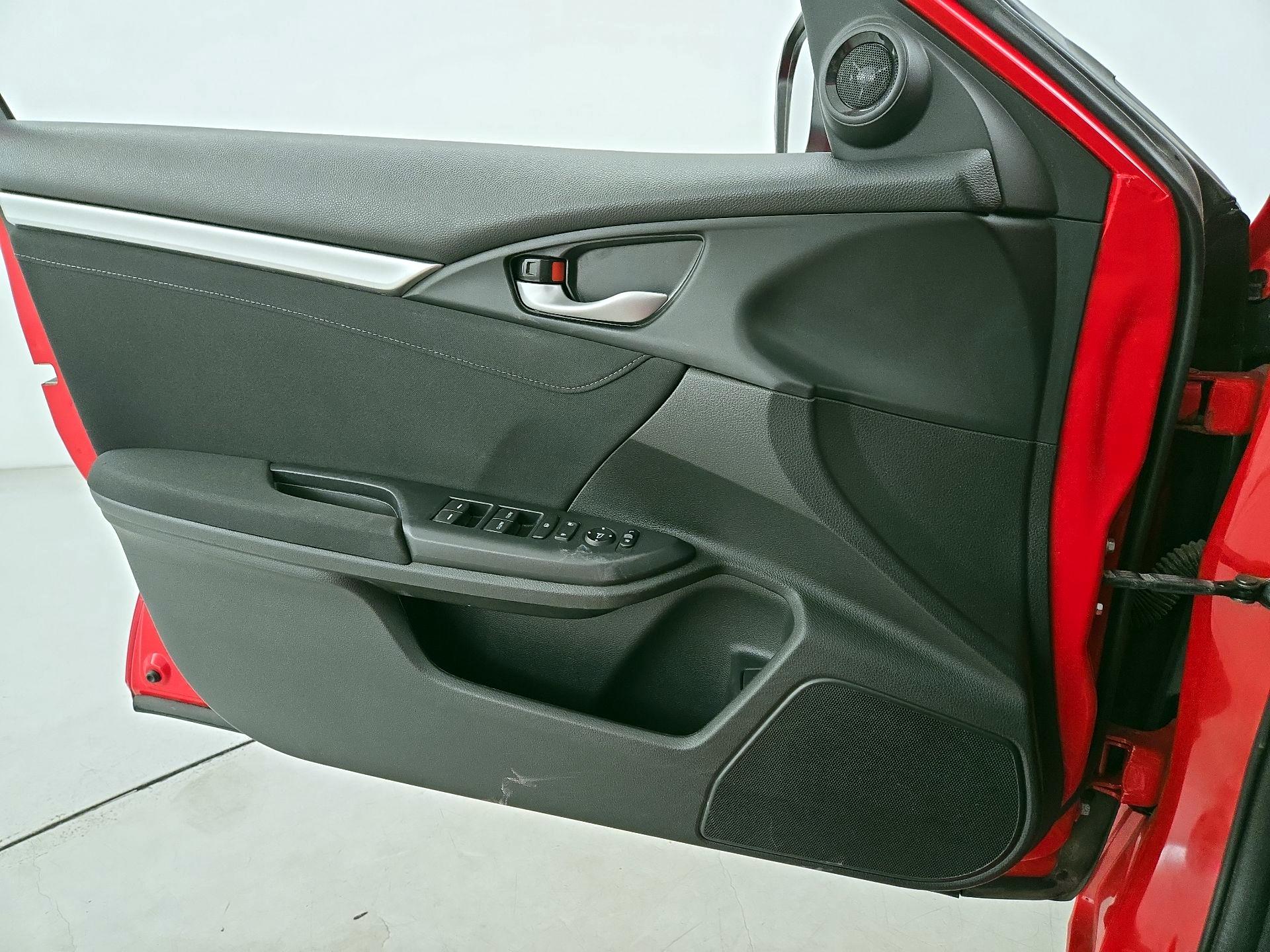 Thumbnail: 2017 Honda Civic - 12