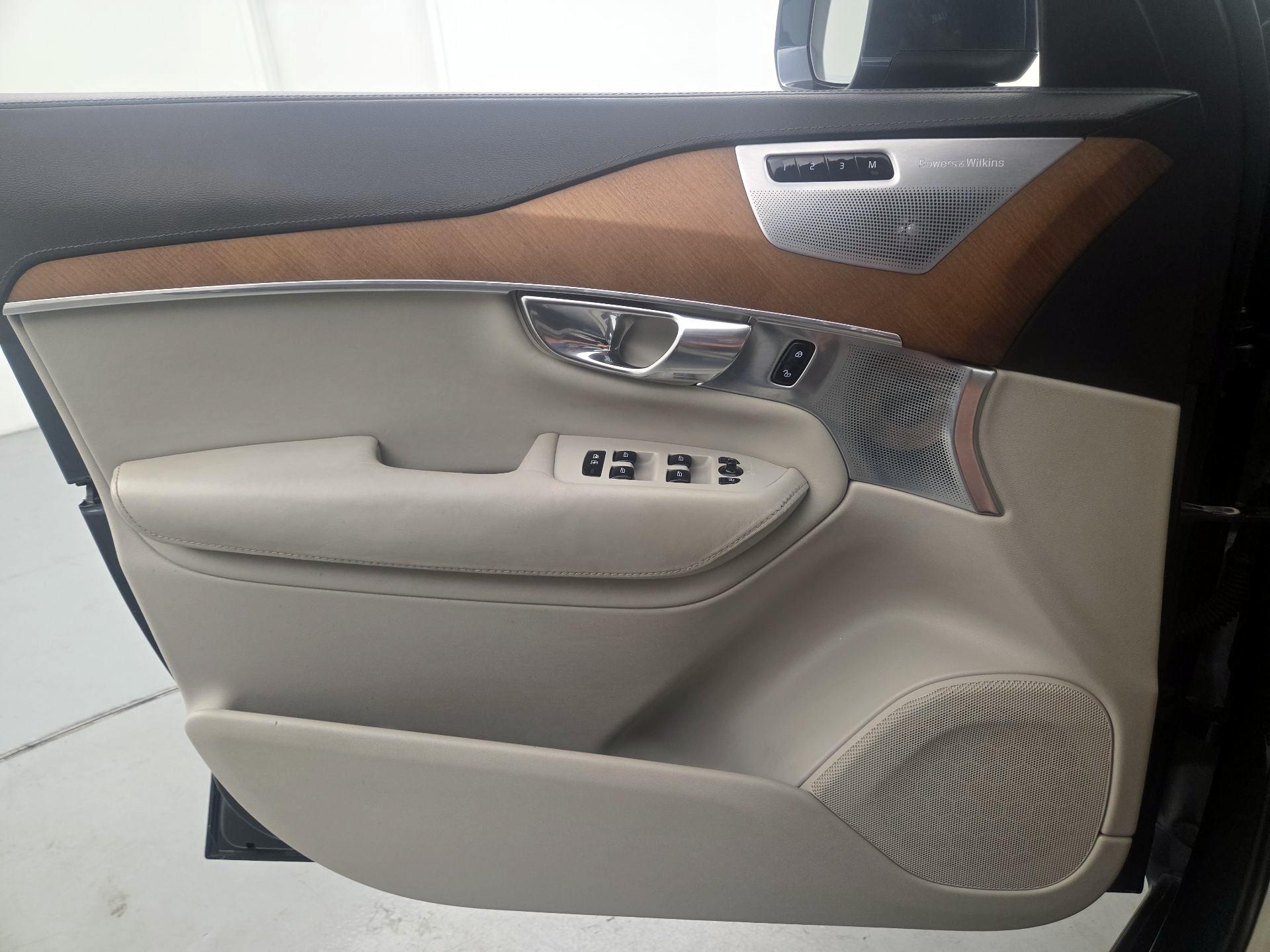Thumbnail: 2019 Volvo XC90 - 12