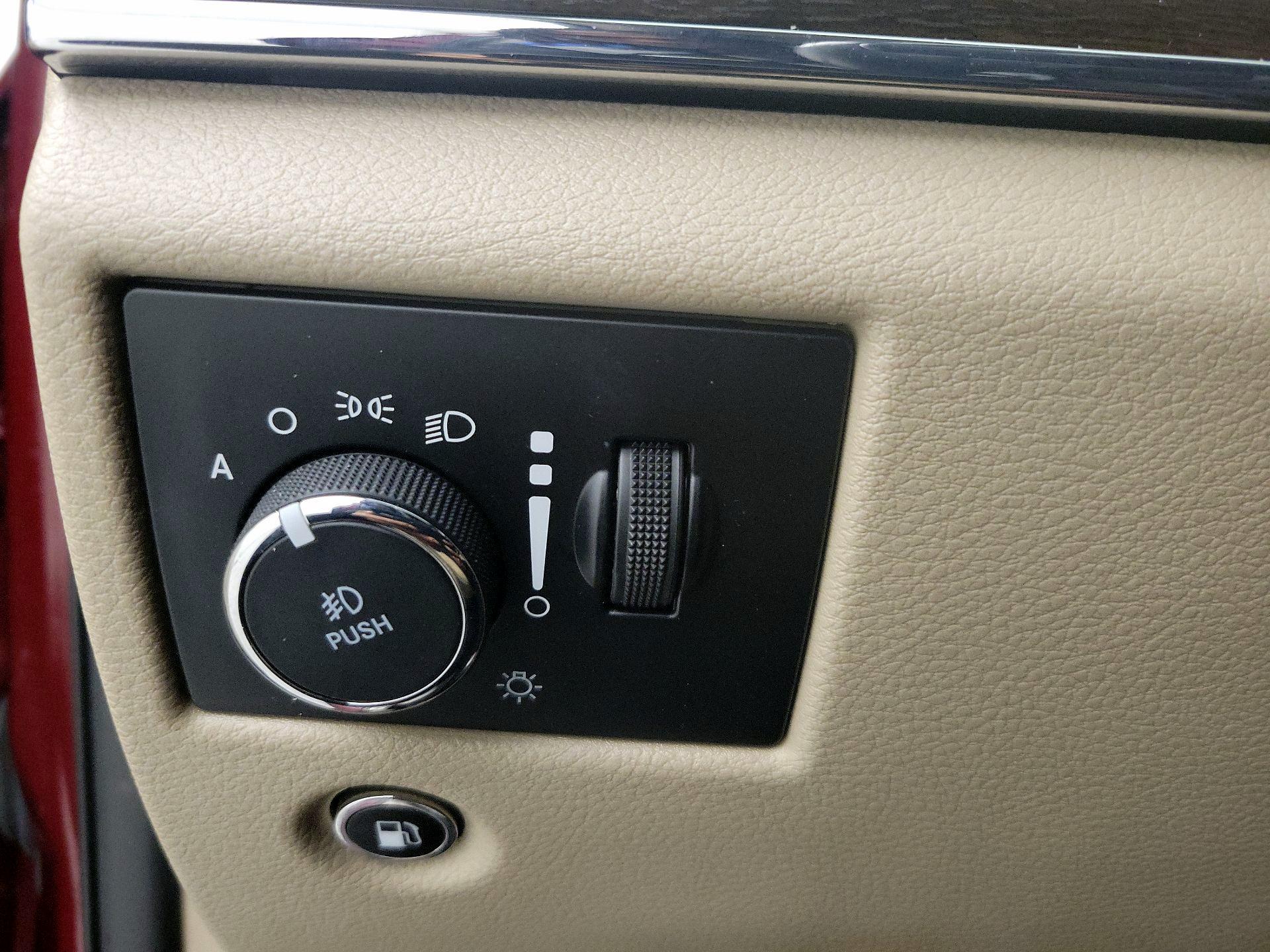 Thumbnail: 2018 Jeep Grand Cherokee - 13