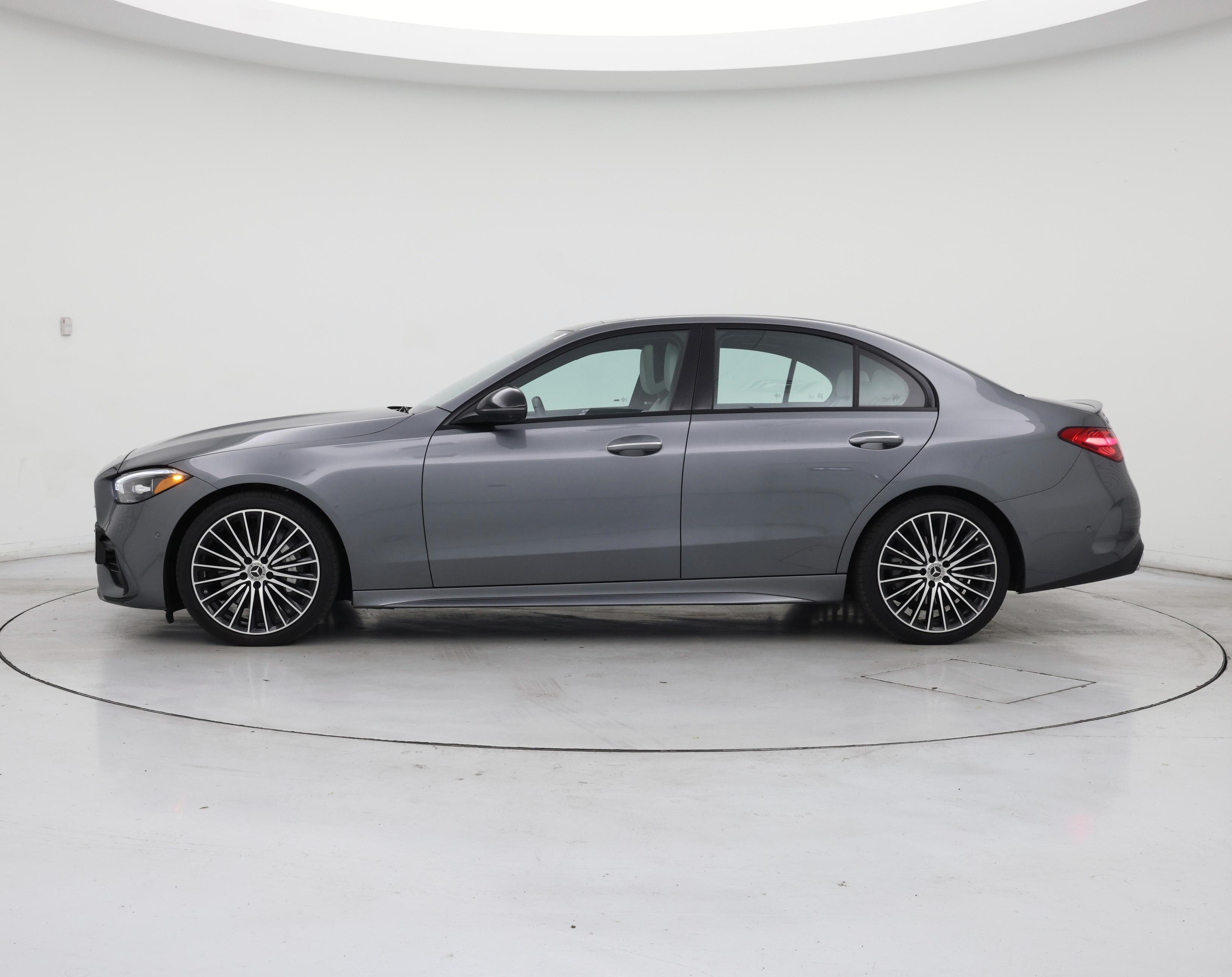 Thumbnail: 2024 Mercedes-Benz C-Class - 3