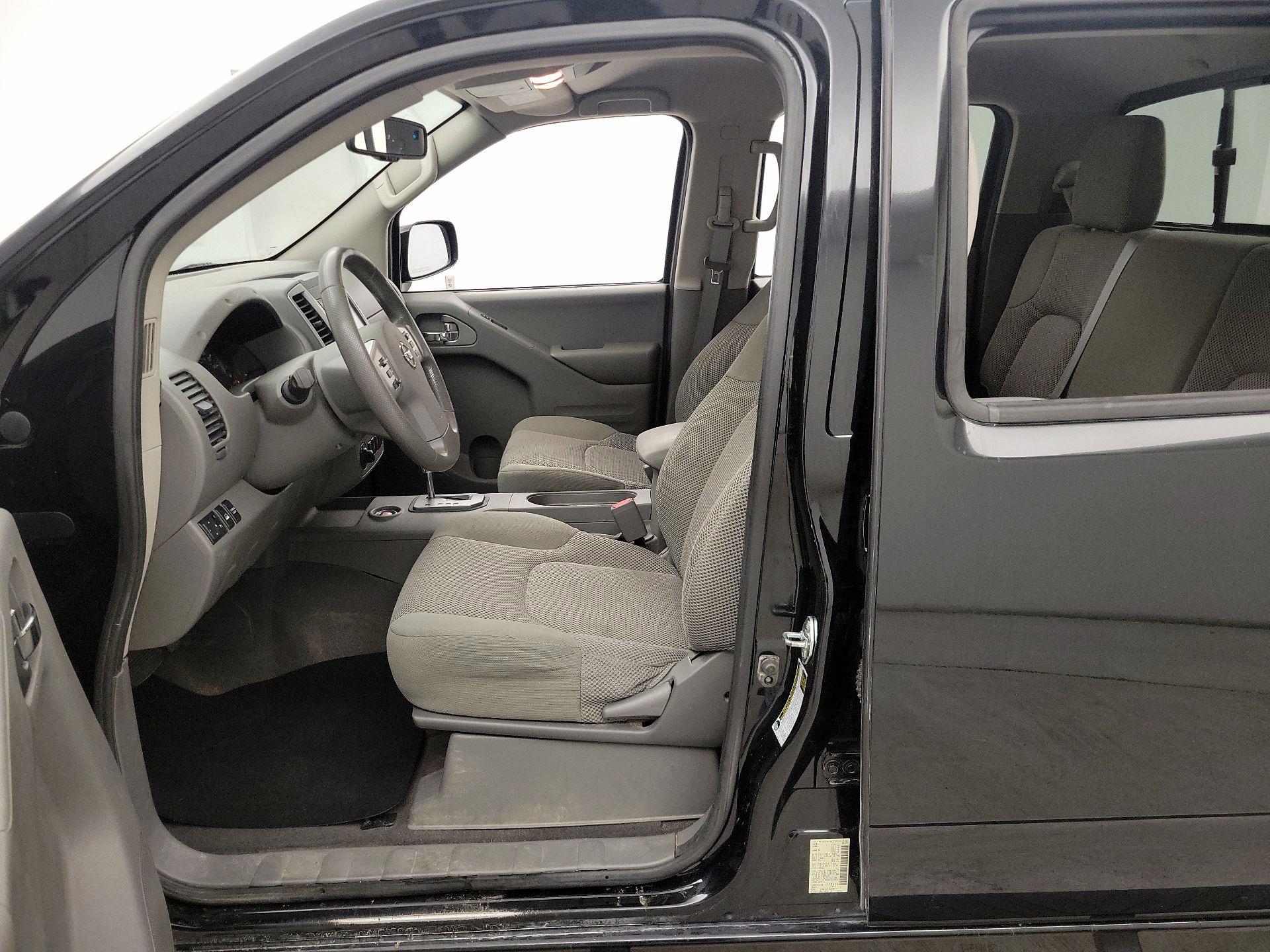 Thumbnail: 2020 Nissan Frontier - 11