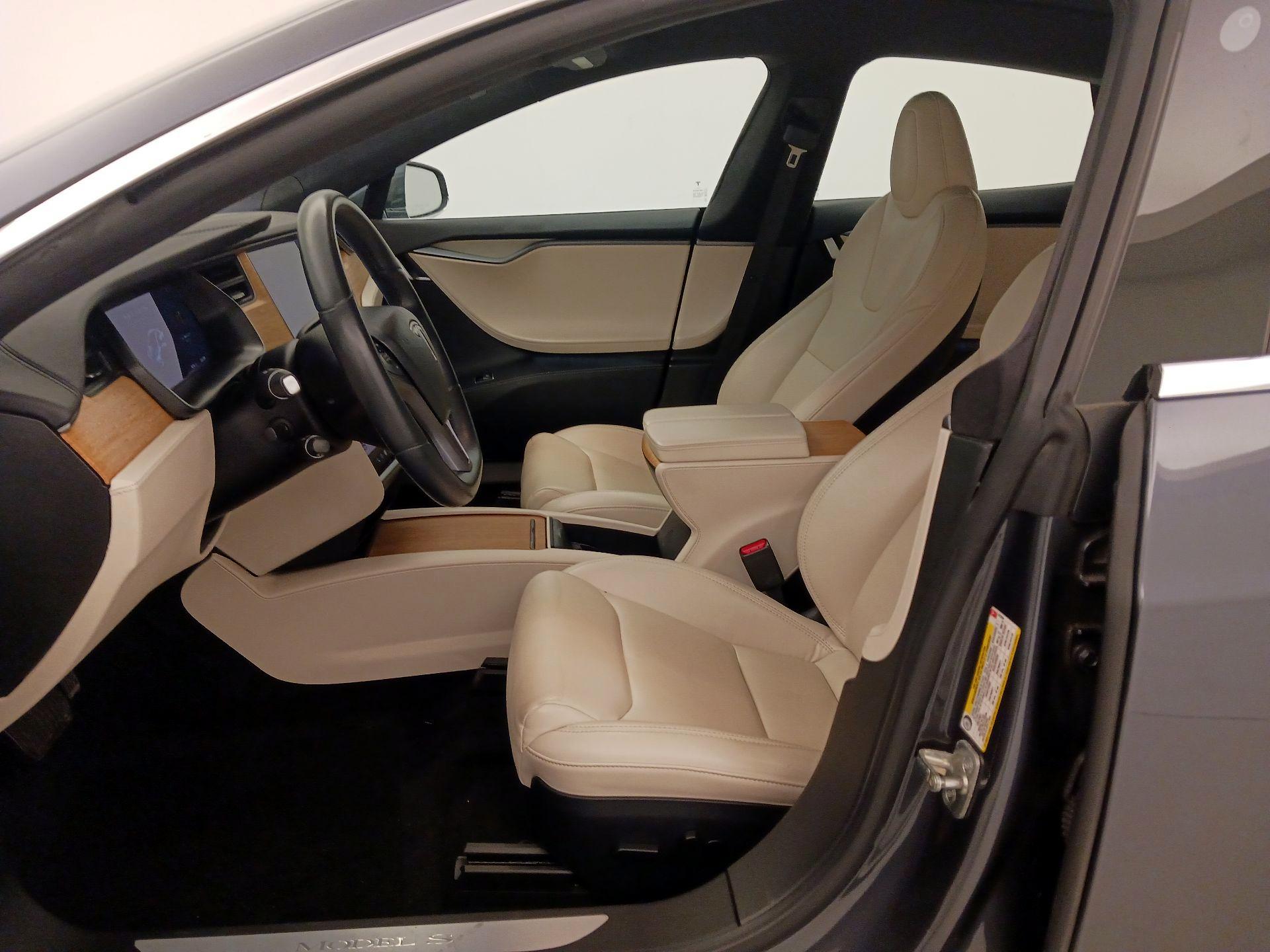 Thumbnail: 2021 Tesla Model S - 11