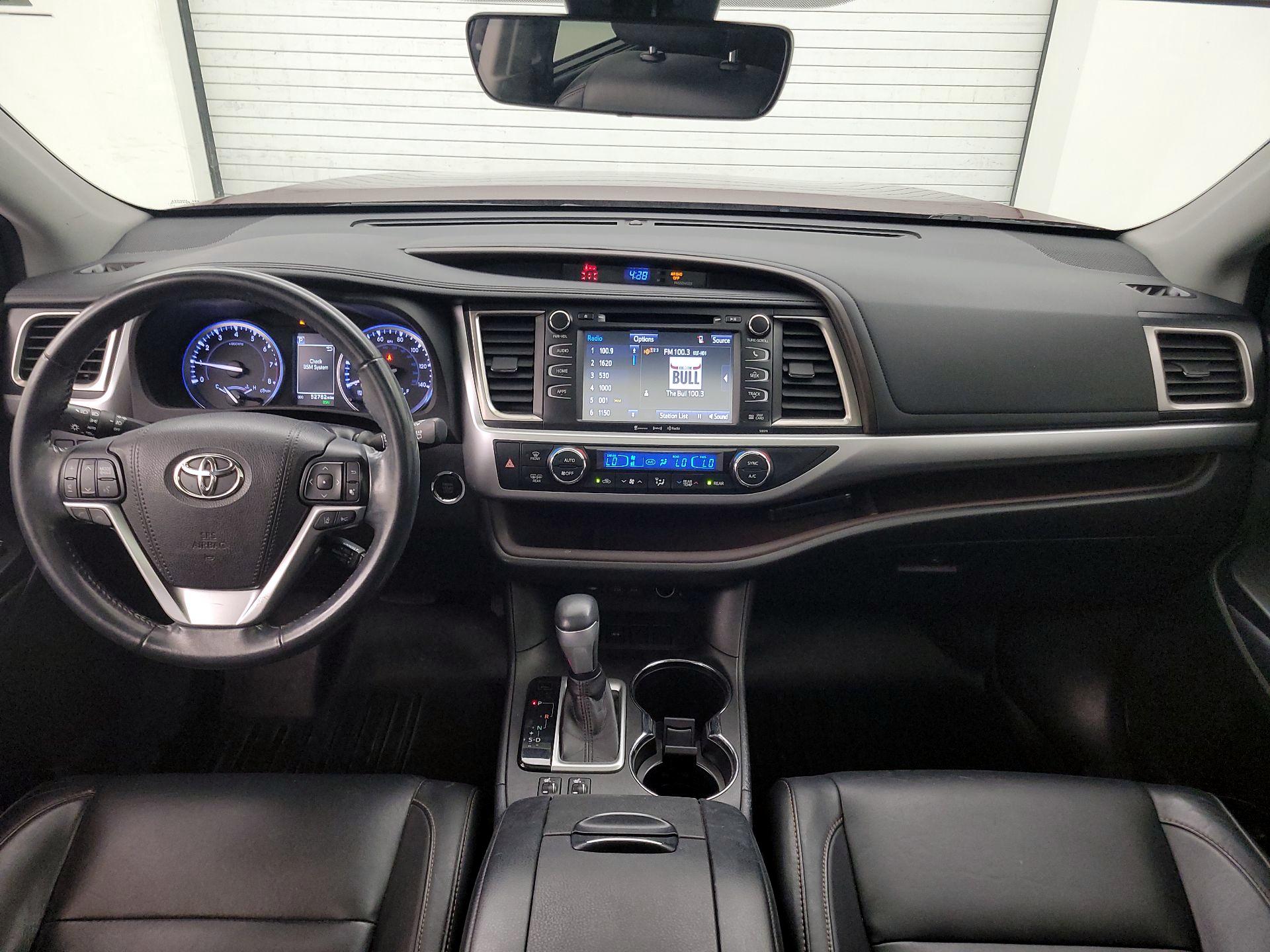 Thumbnail: 2018 Toyota Highlander - 9