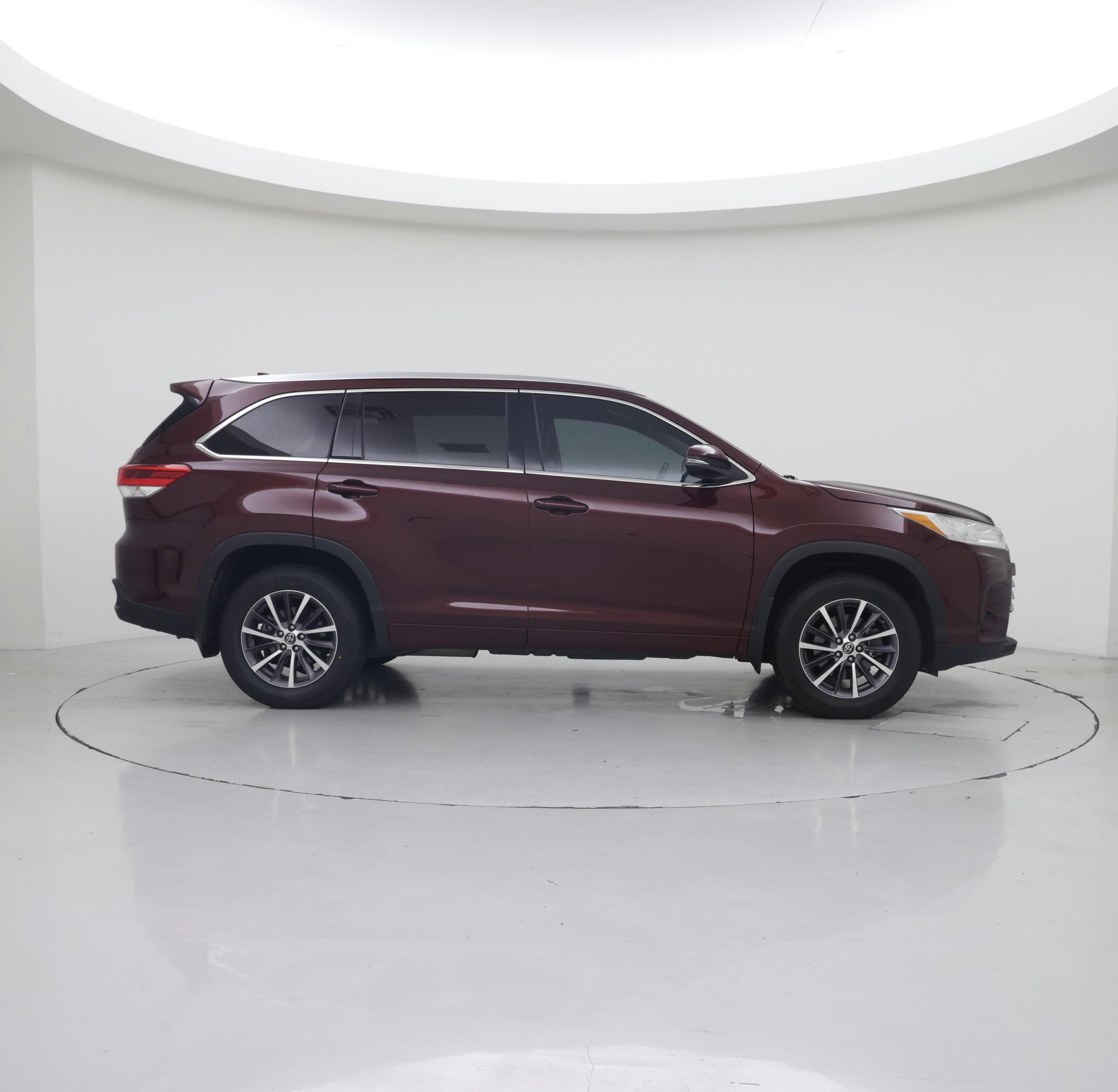 Thumbnail: 2018 Toyota Highlander - 7