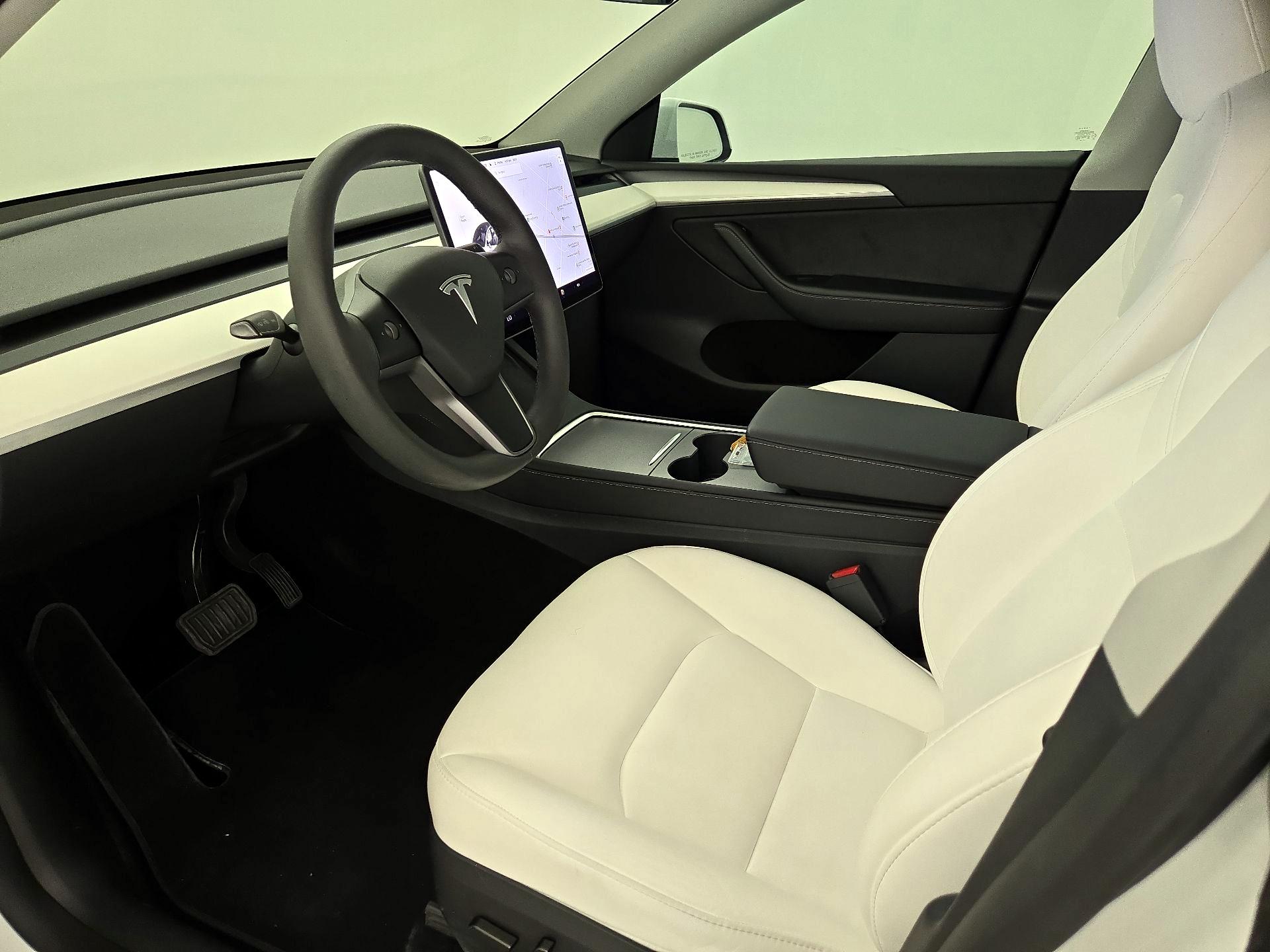 Thumbnail: 2024 Tesla Model Y - 11