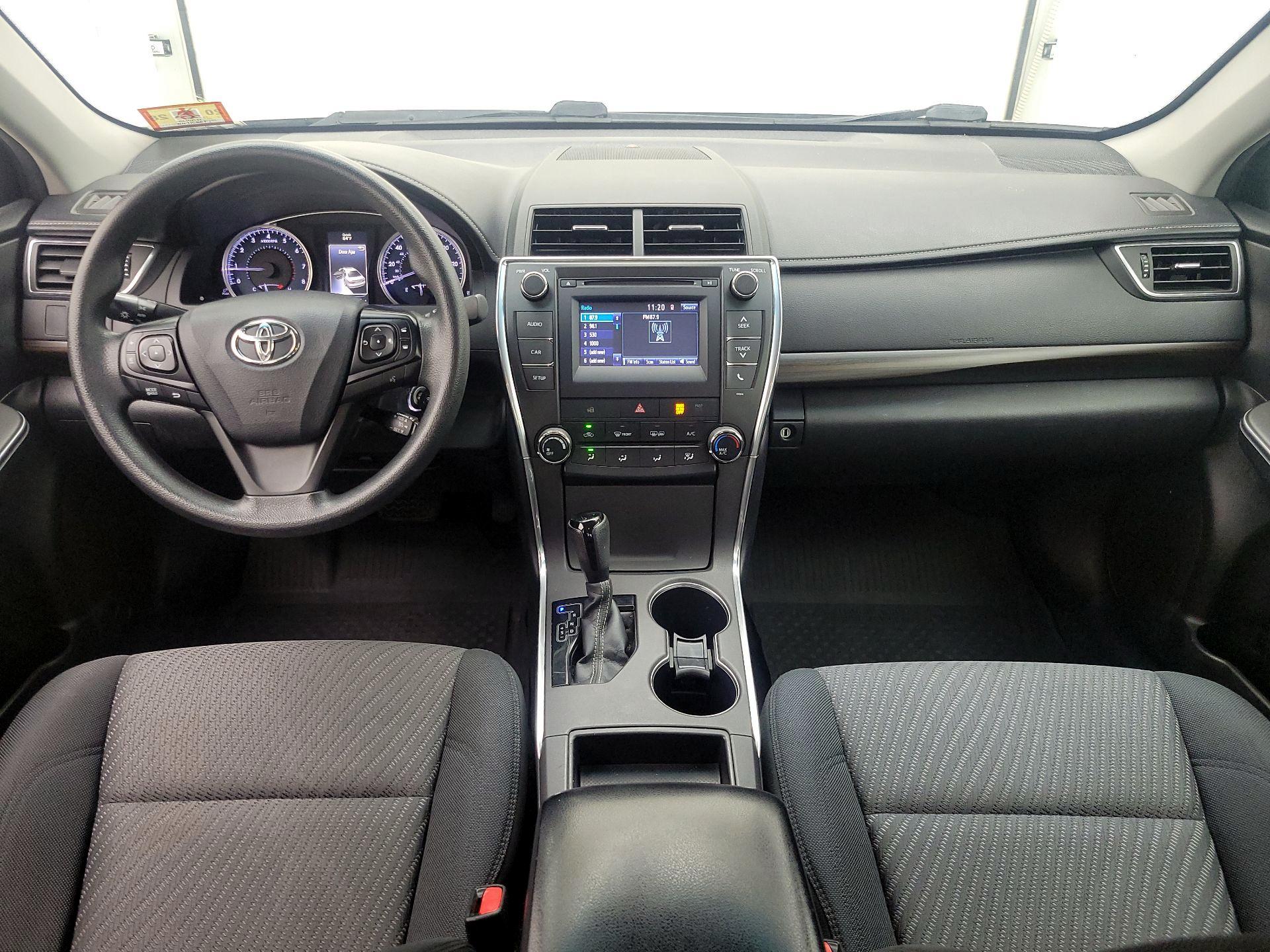 Thumbnail: 2016 Toyota Camry - 9
