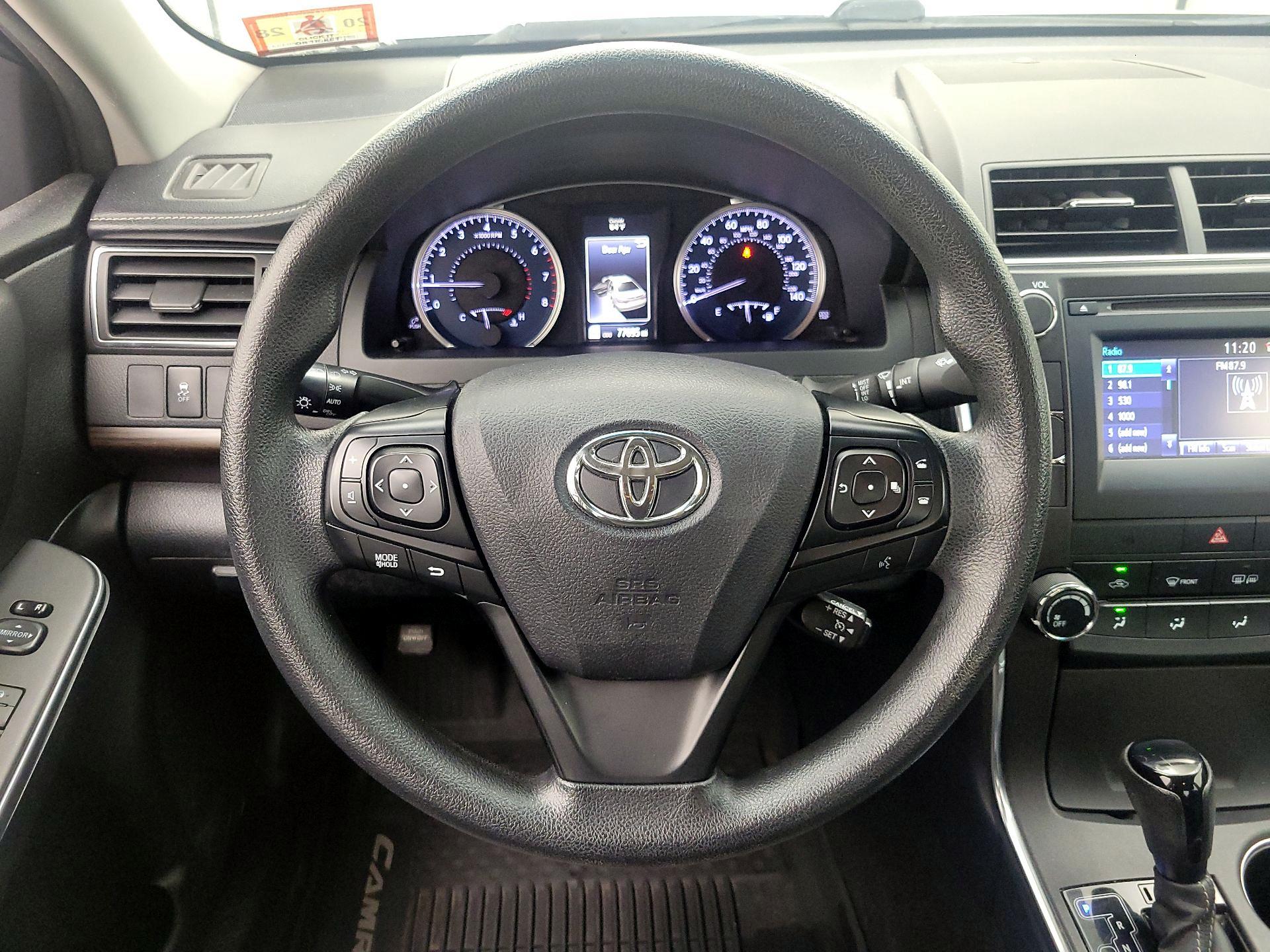 Thumbnail: 2016 Toyota Camry - 10