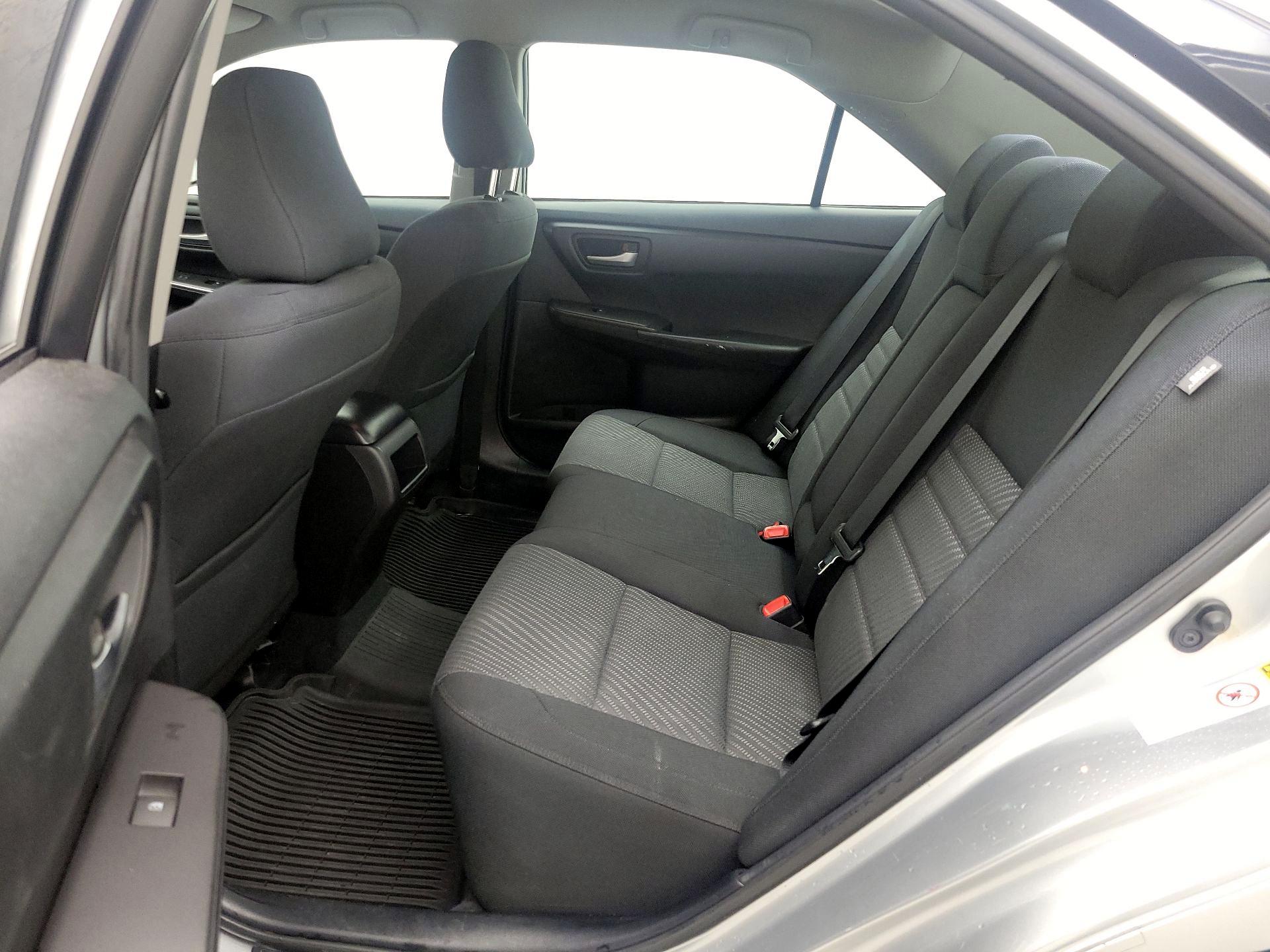 Thumbnail: 2016 Toyota Camry - 19